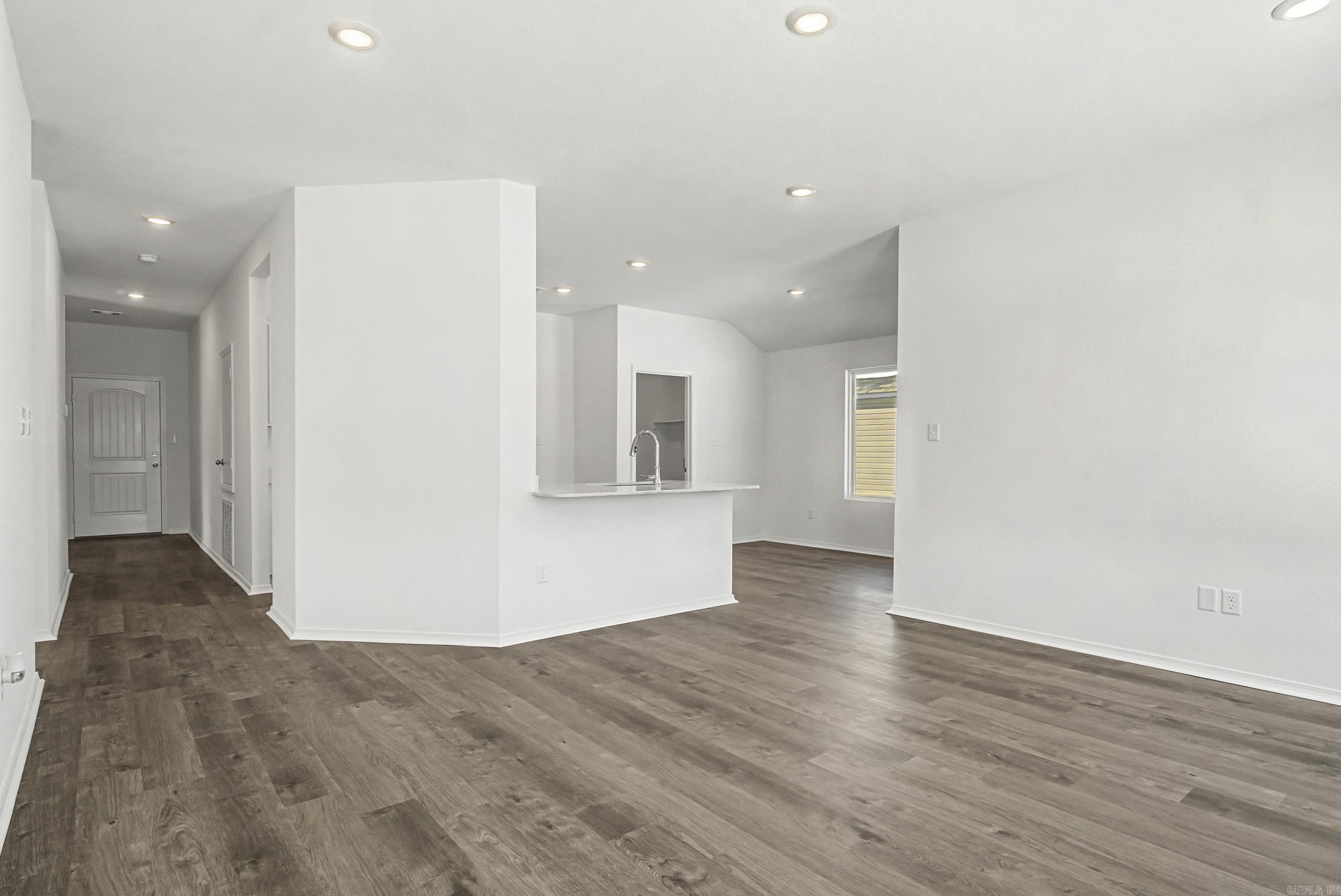 HILL FARM - Residential