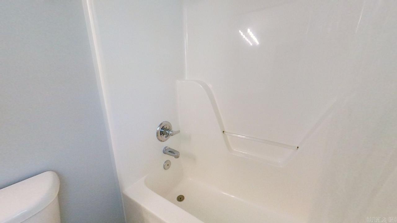 CHENAL VALLEY DUQUESNE COMMUNITY - Residential