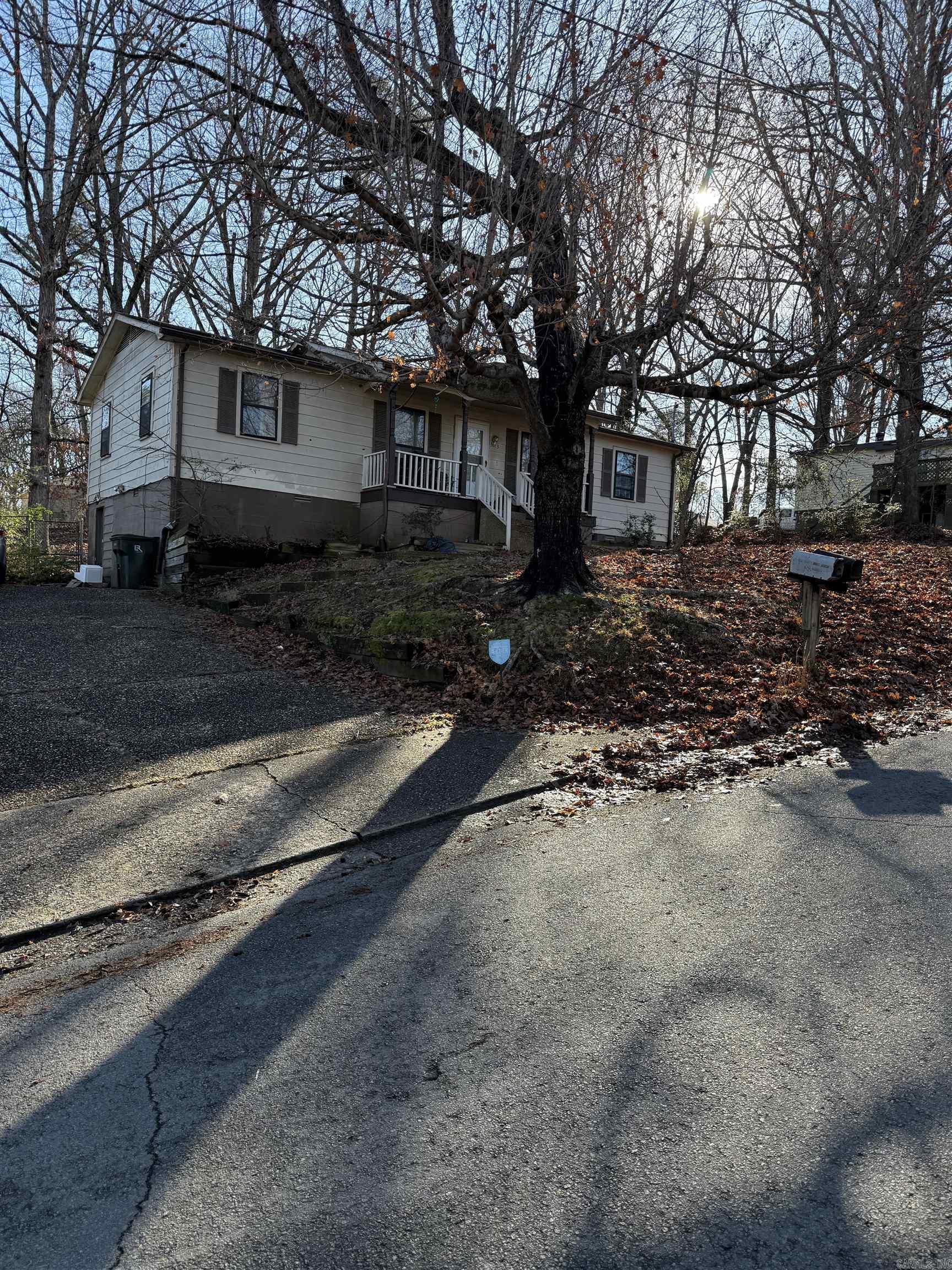 BARROW JOHN - Residential