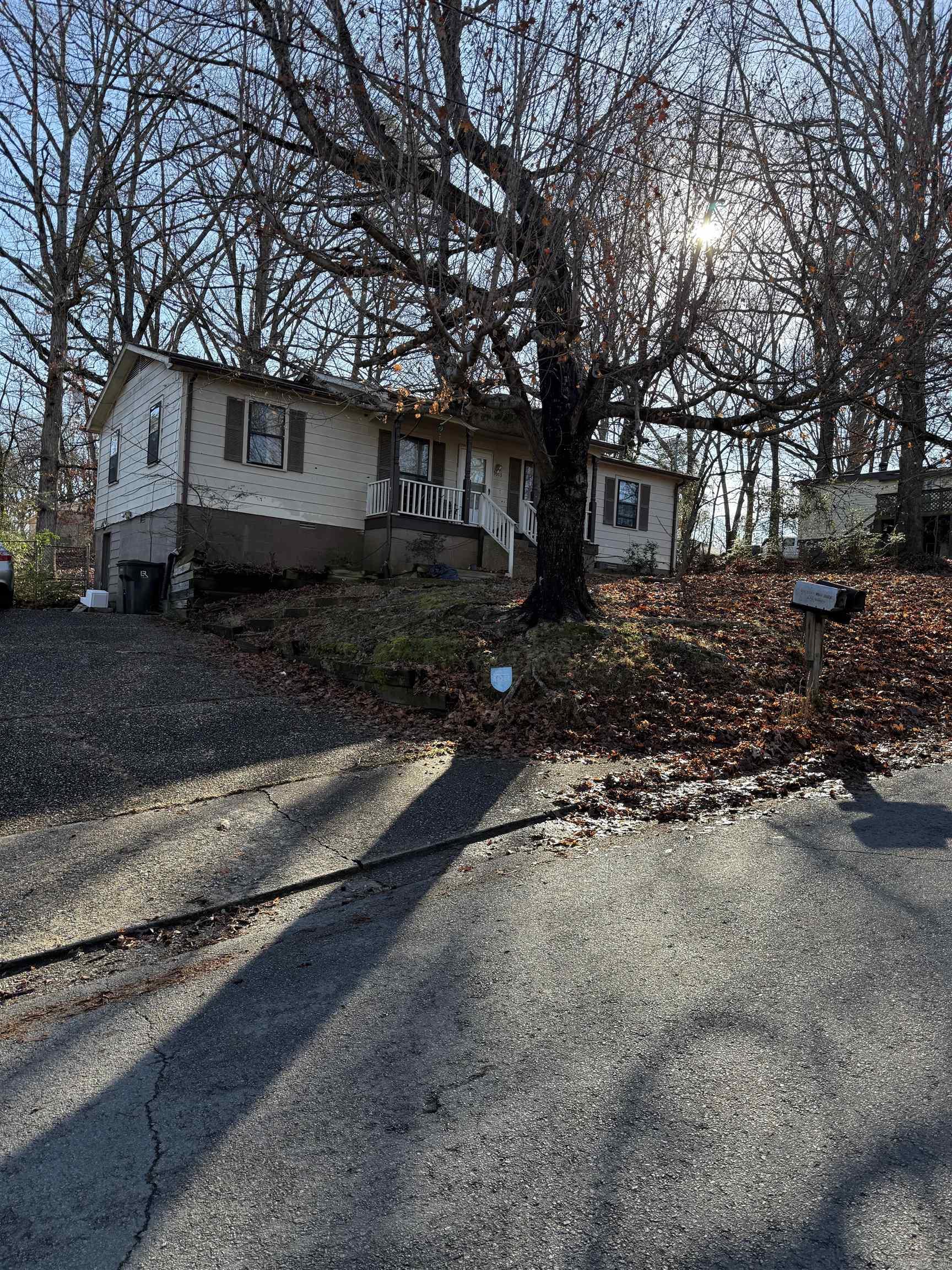 BARROW JOHN - Residential