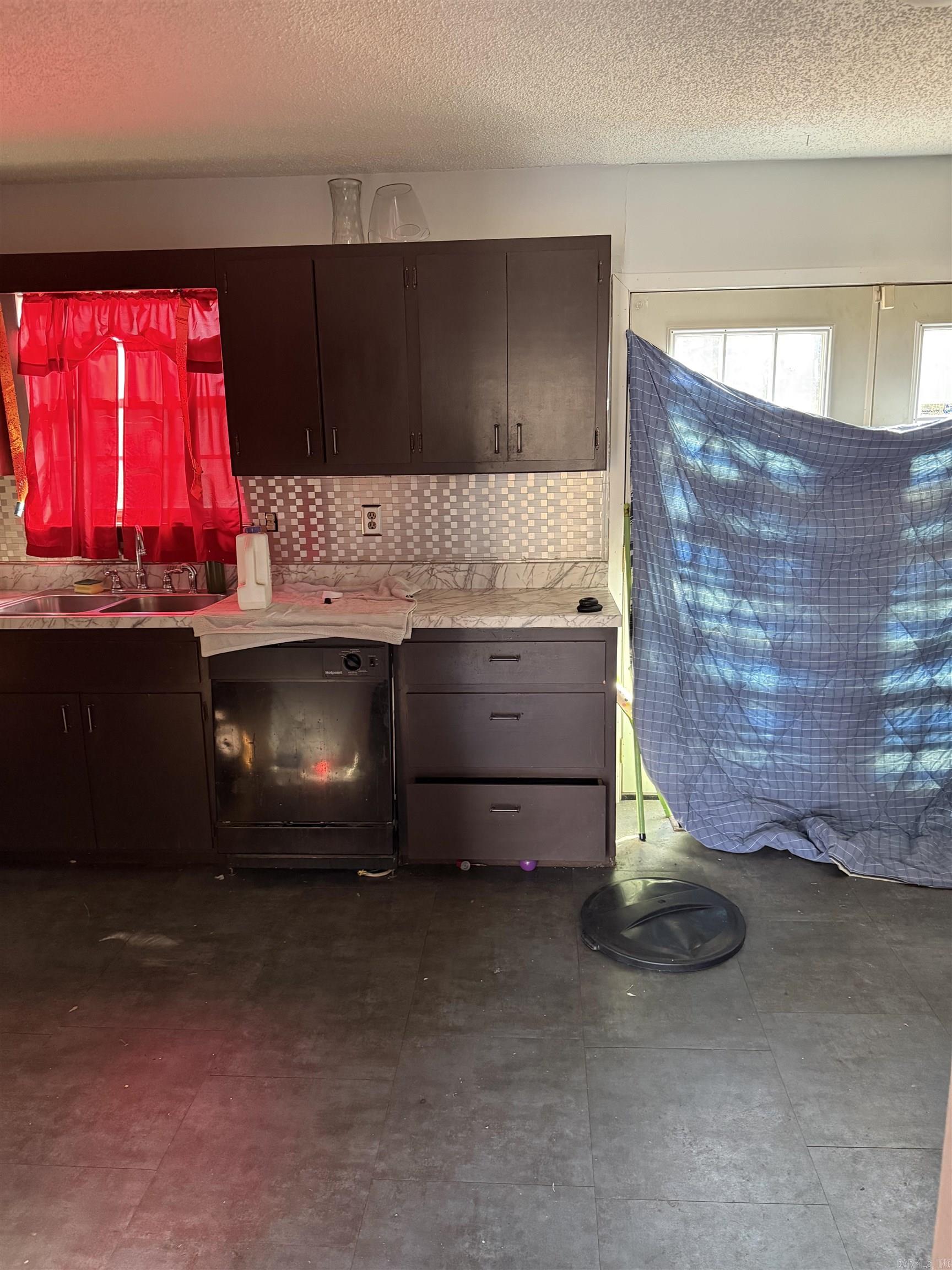 BARROW JOHN - Residential