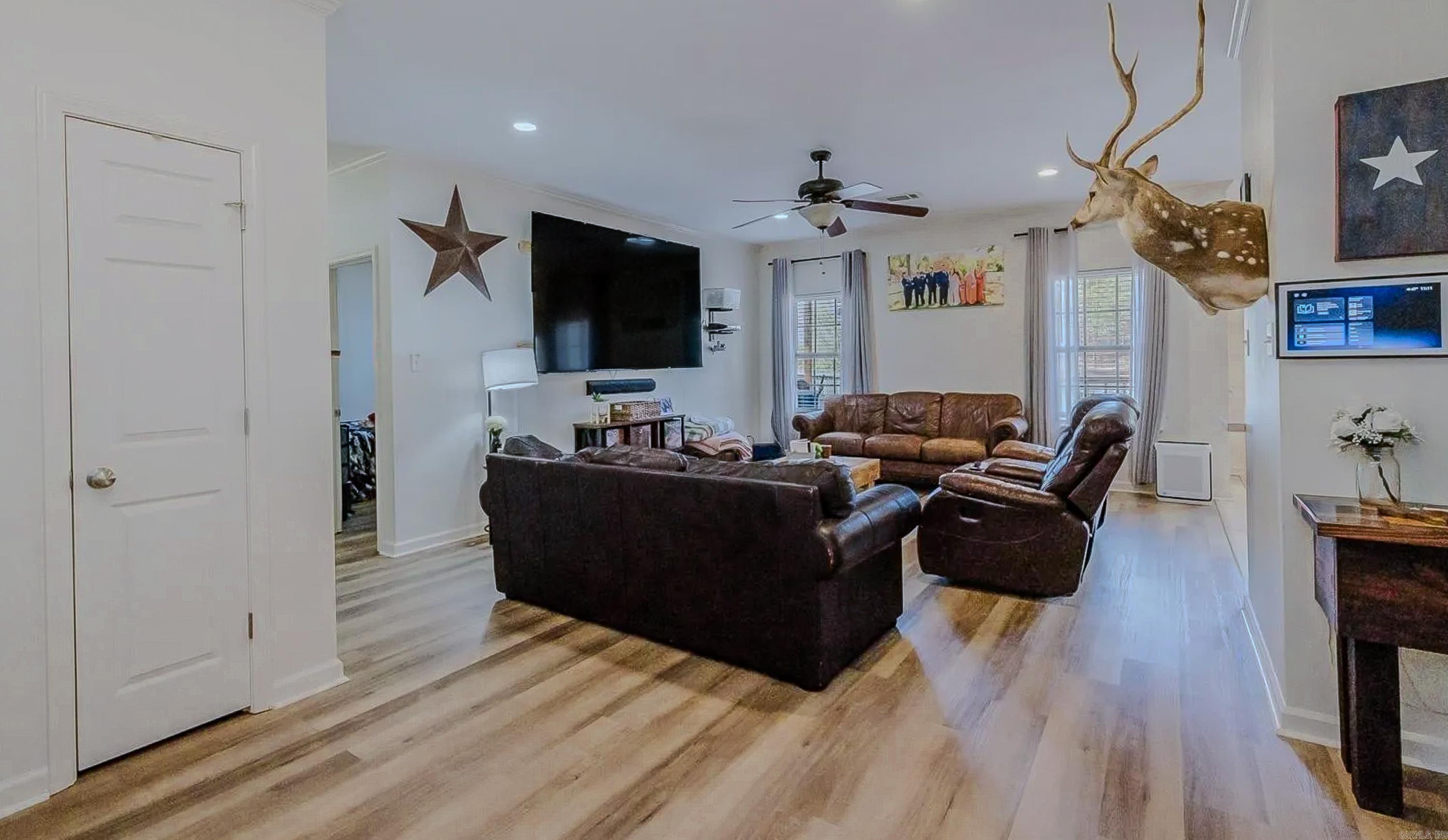 HORTON HILLS - Residential