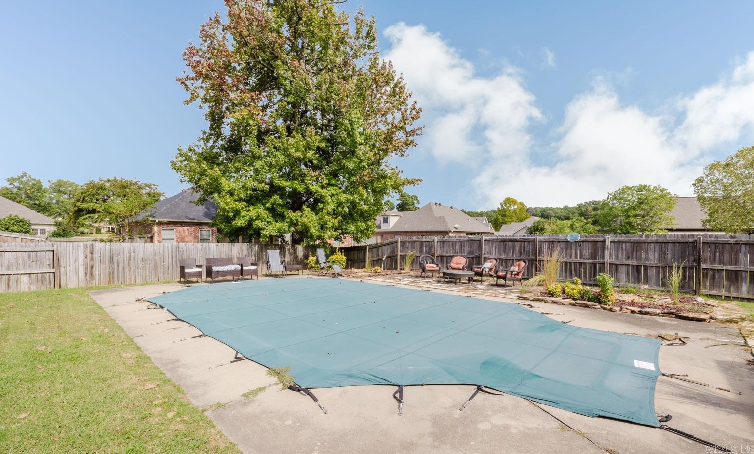 LONGHILLS VILLAGE - Residential