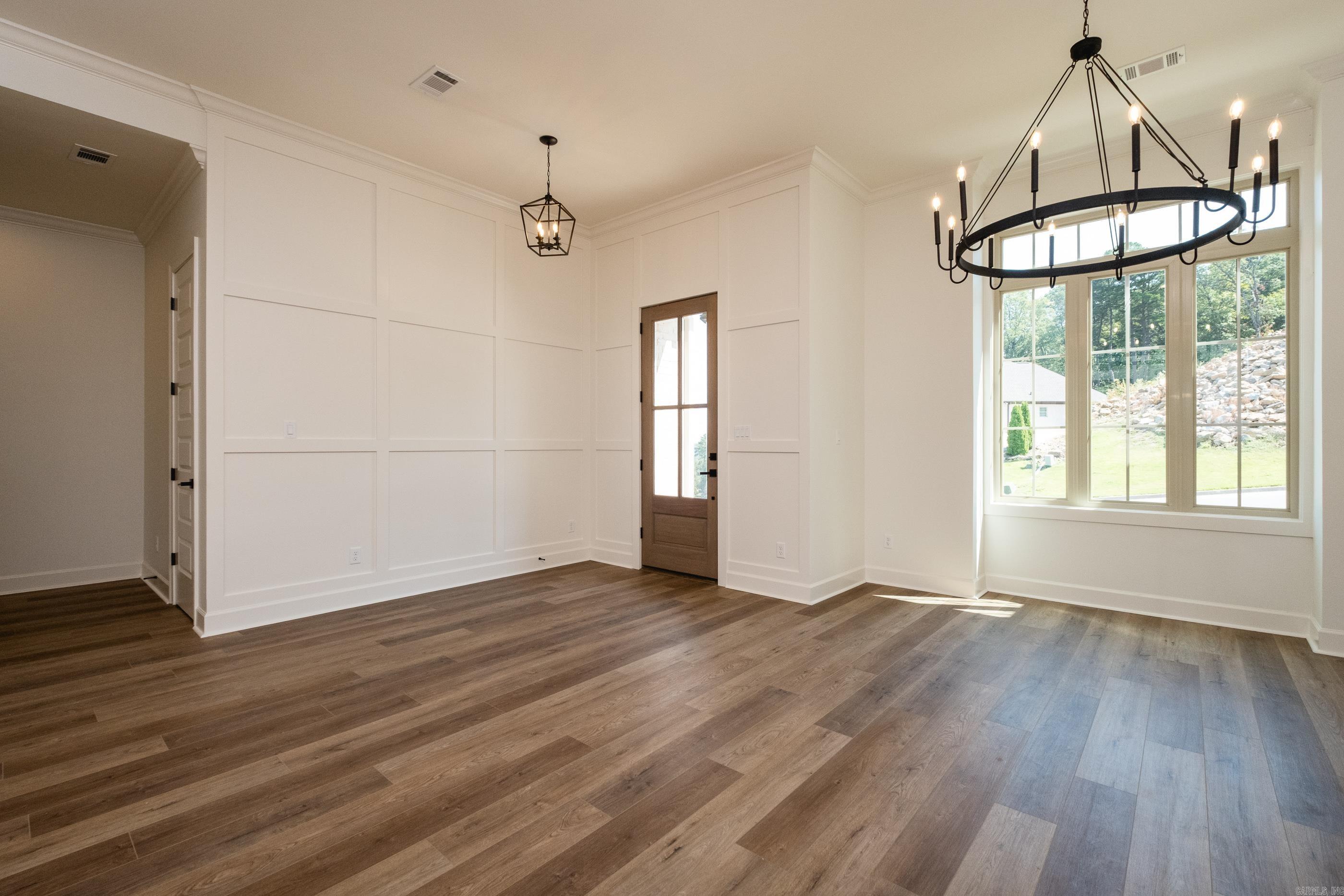 CHENAL VALLEY "FALSTONE COURT" - Residential