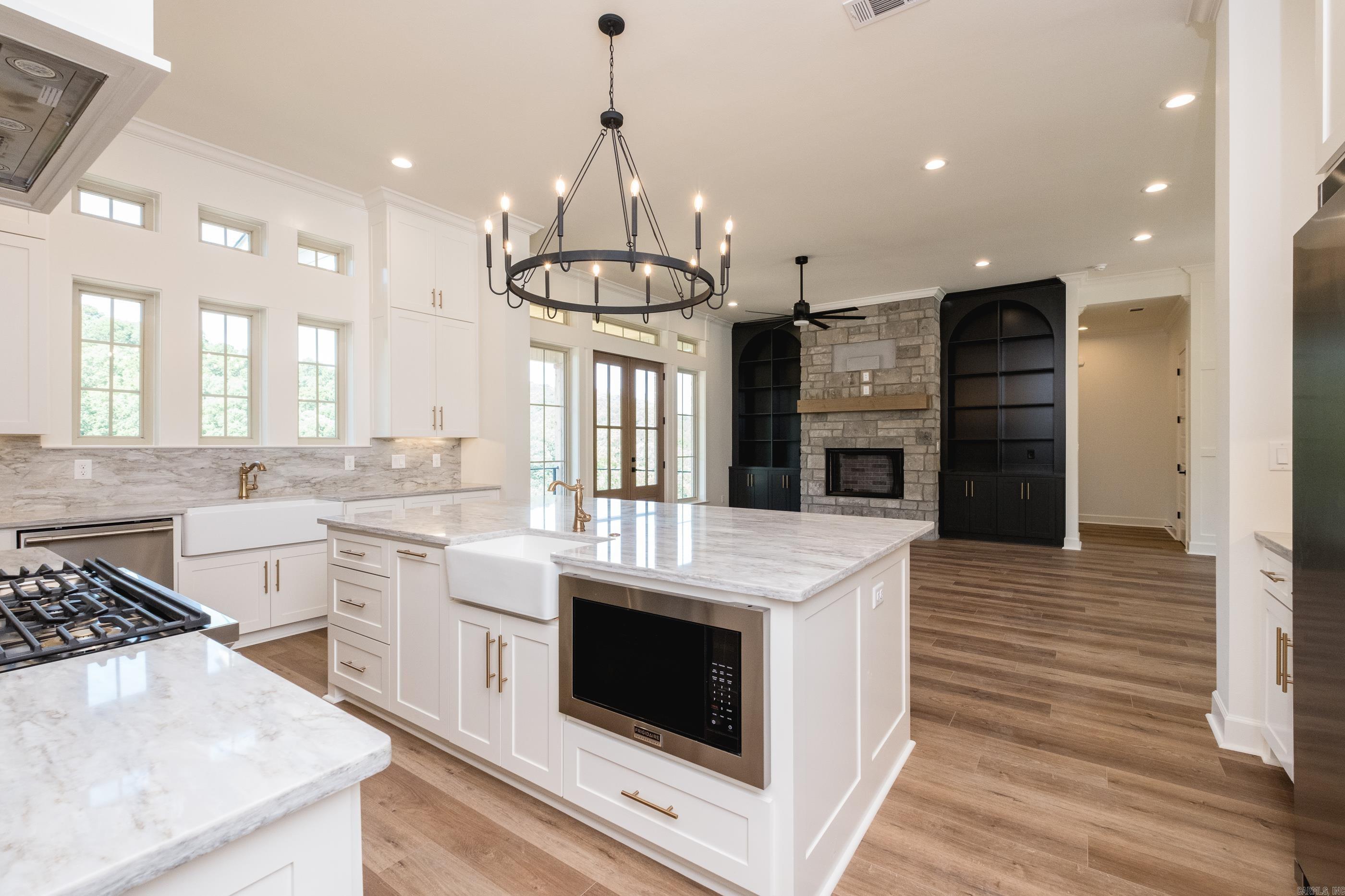 CHENAL VALLEY "FALSTONE COURT" - Residential