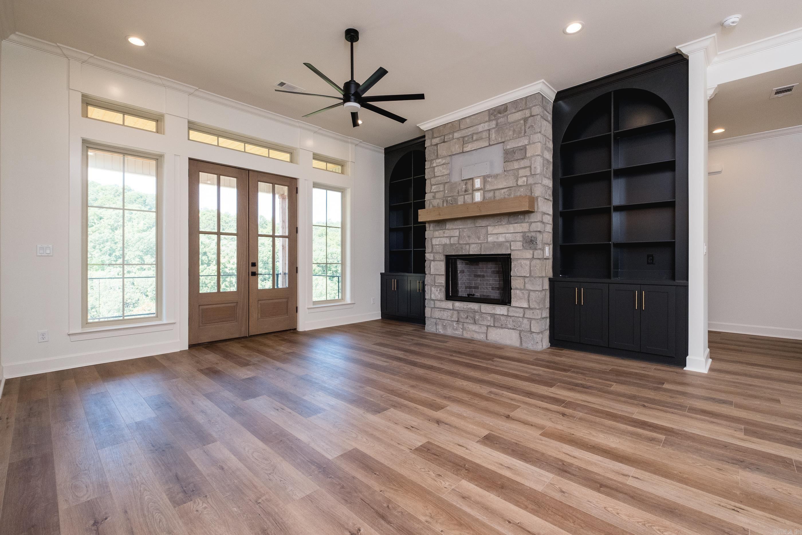 CHENAL VALLEY "FALSTONE COURT" - Residential