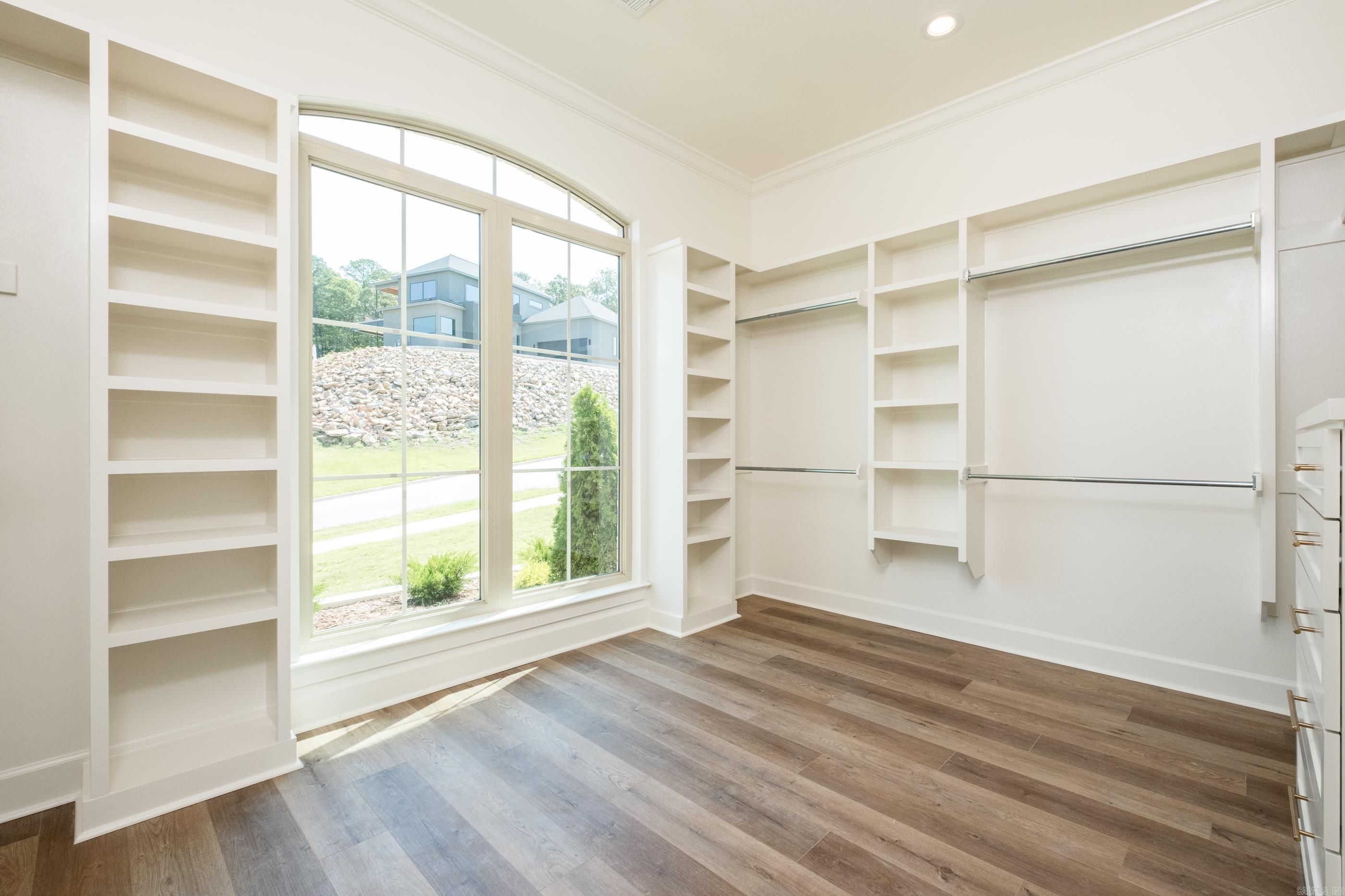 CHENAL VALLEY "FALSTONE COURT" - Residential