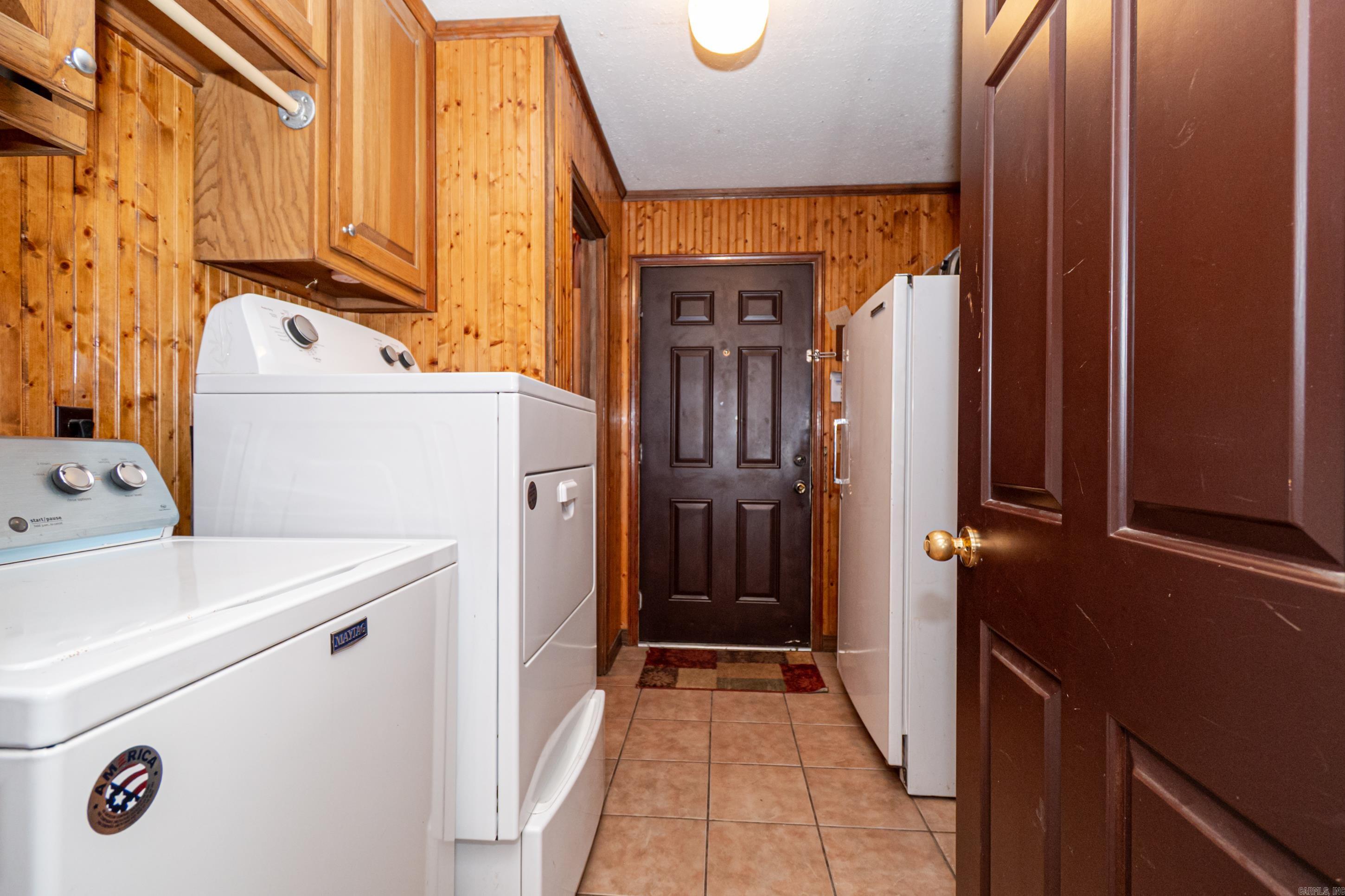 Felsenthal - Residential