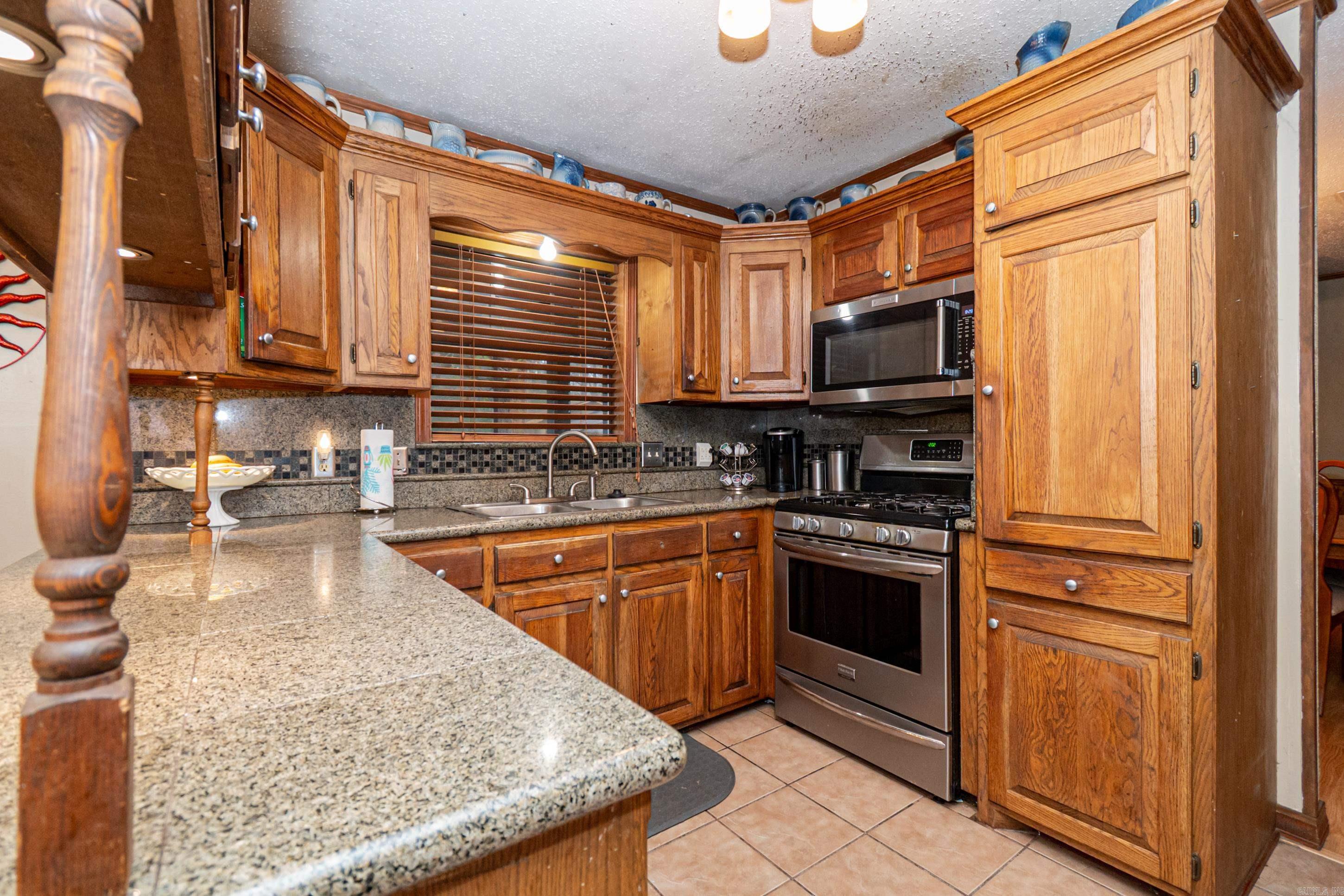 Felsenthal - Residential