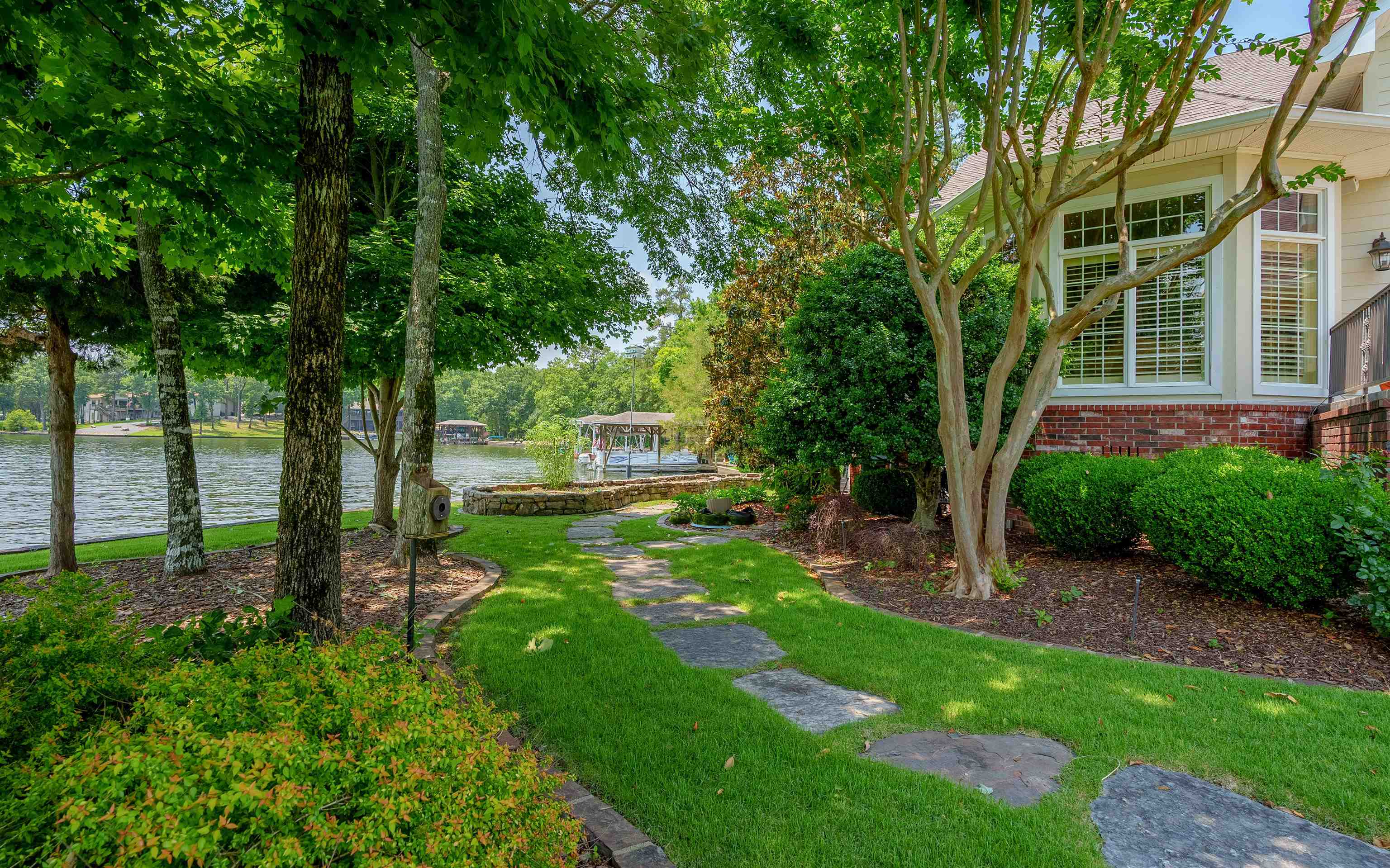 Galeon - Residential