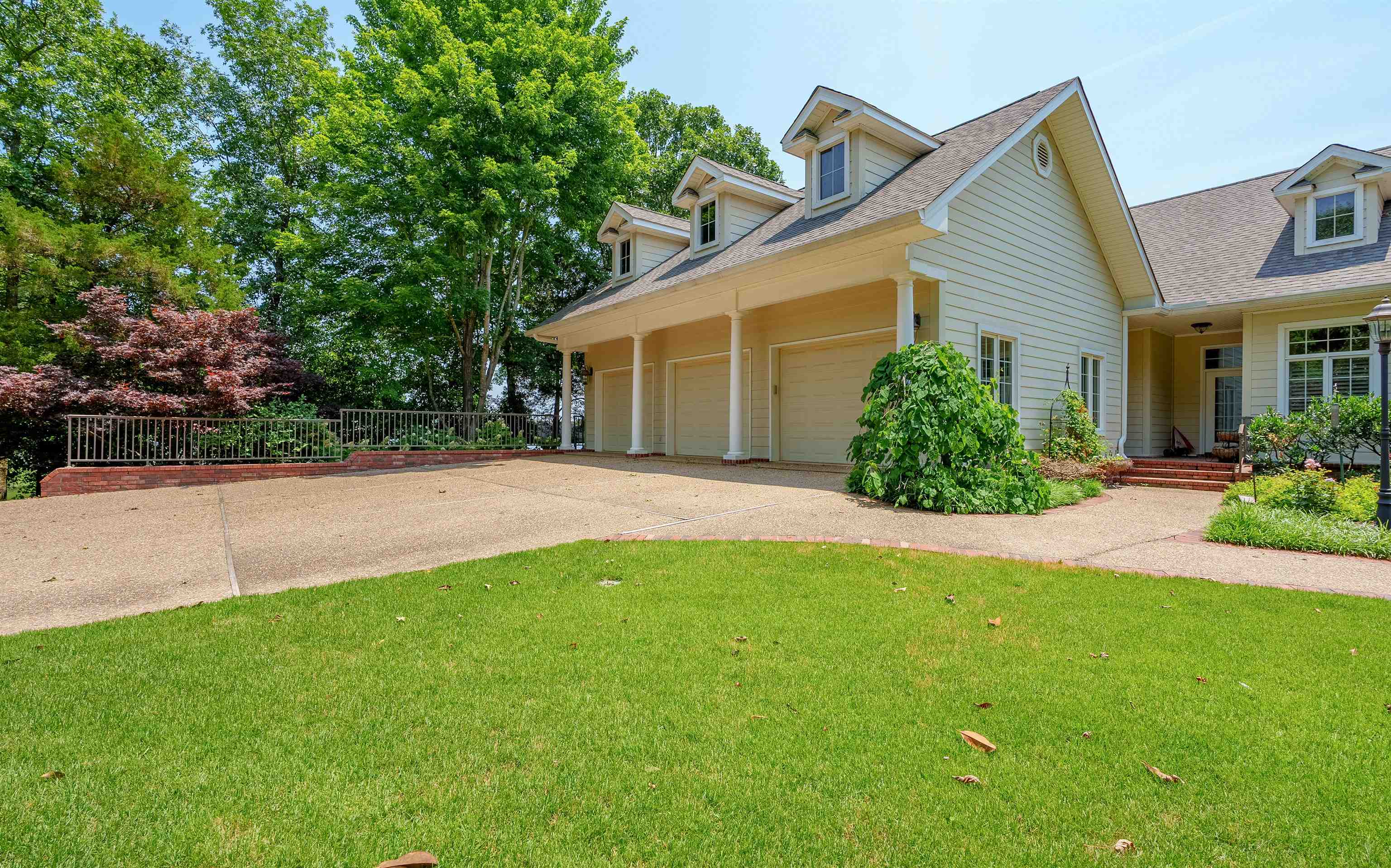 Galeon - Residential