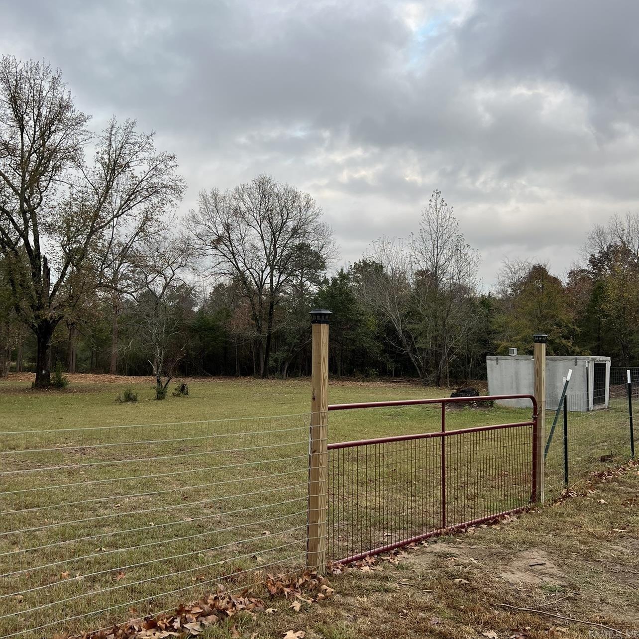 PINE VALLEY ESTATES - Residential
