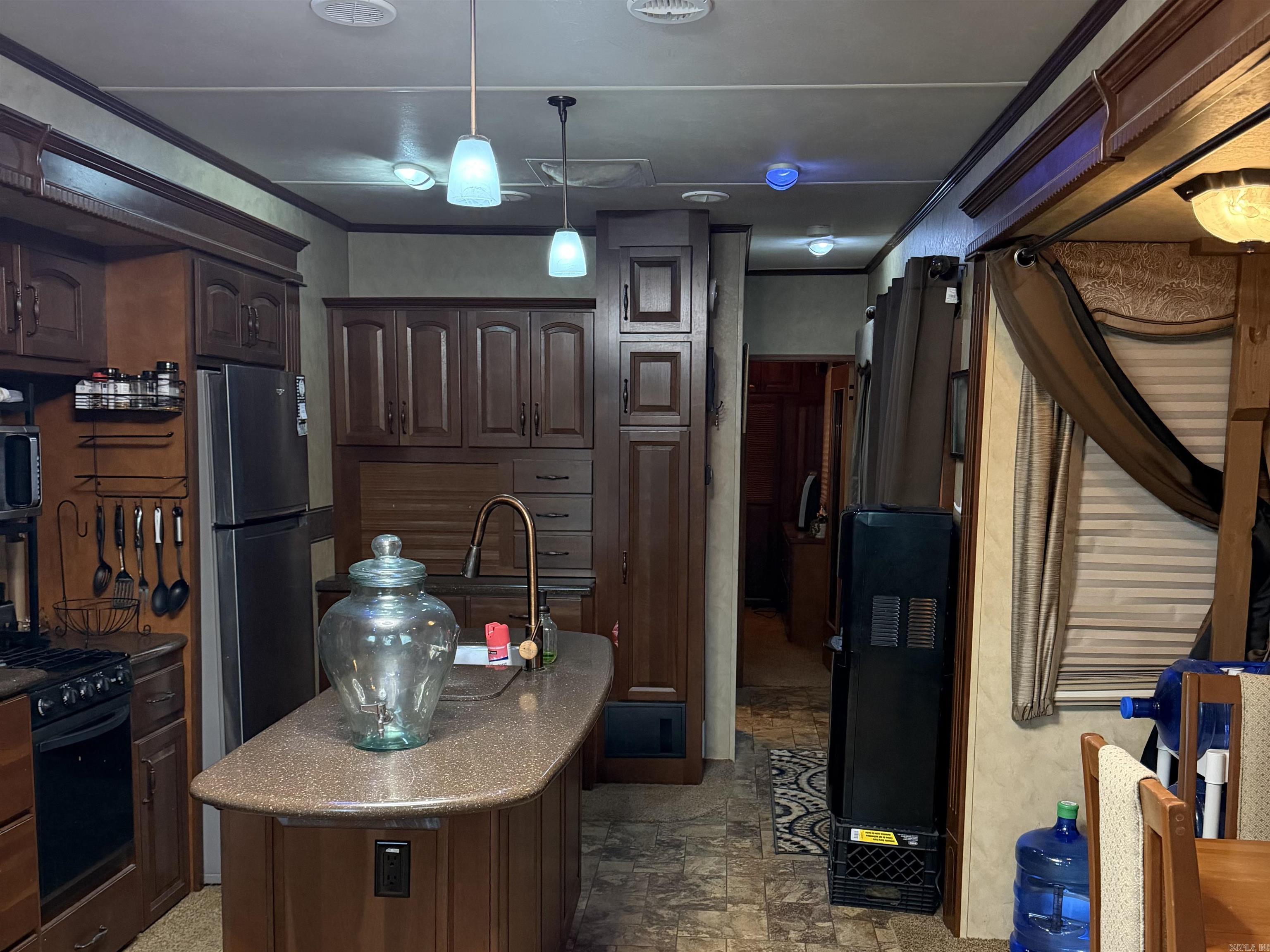 PINE VALLEY ESTATES - Residential