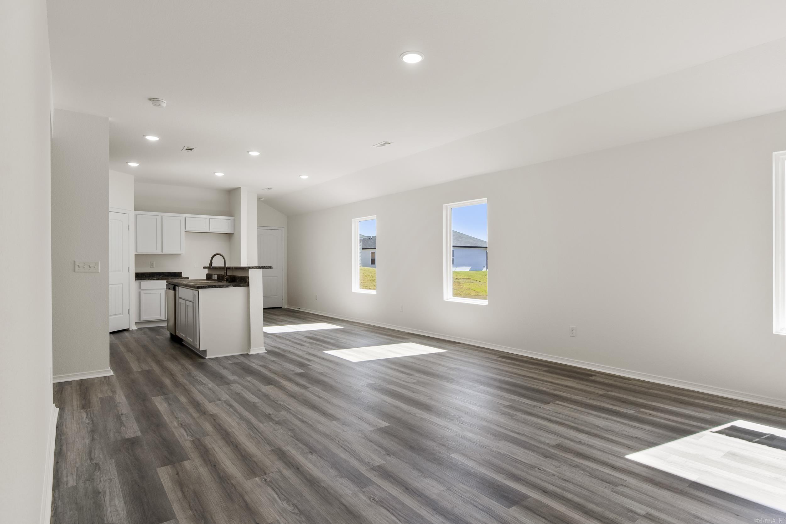 THE MEADOWS - Residential