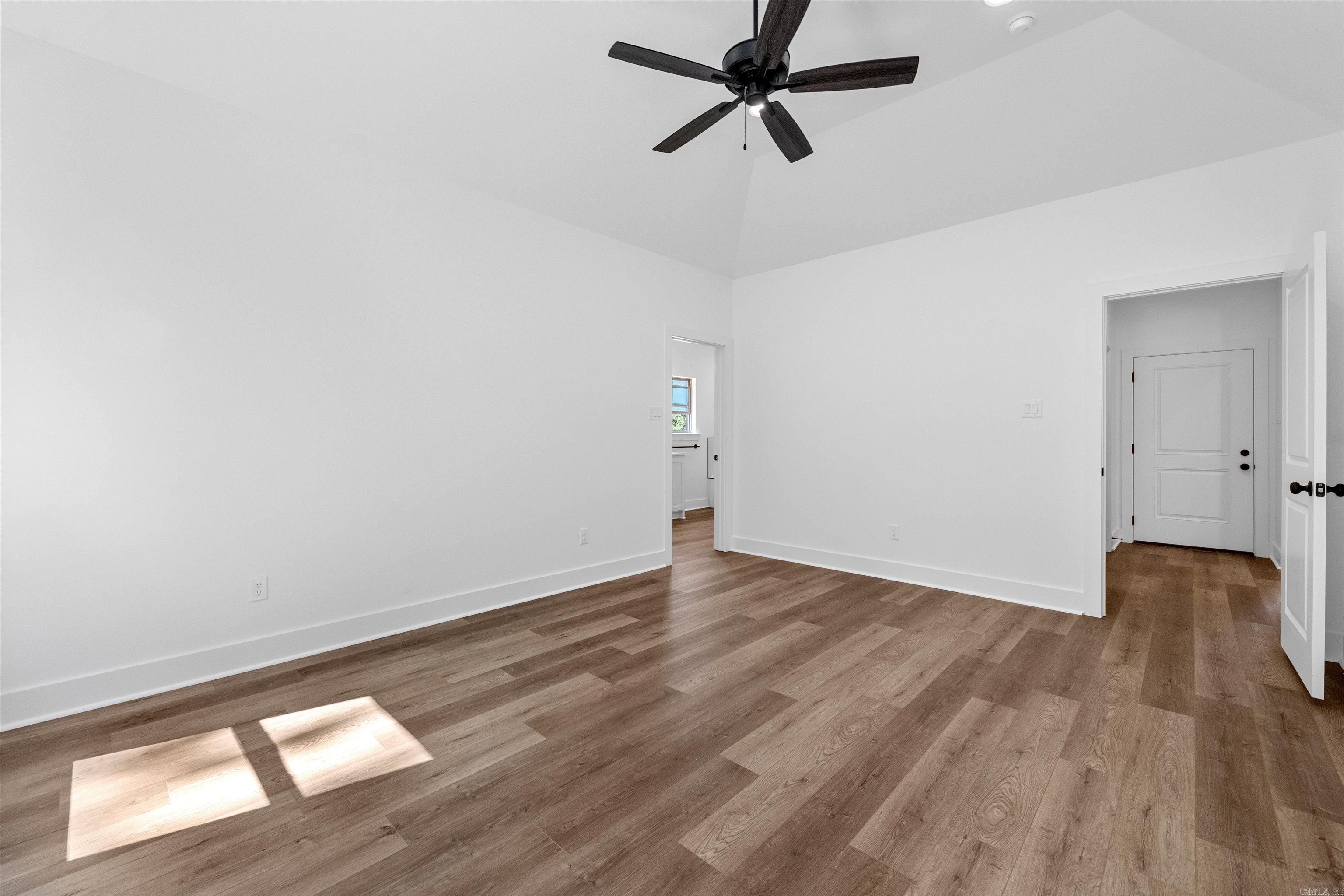 FOXWOOD GARDENS - Residential