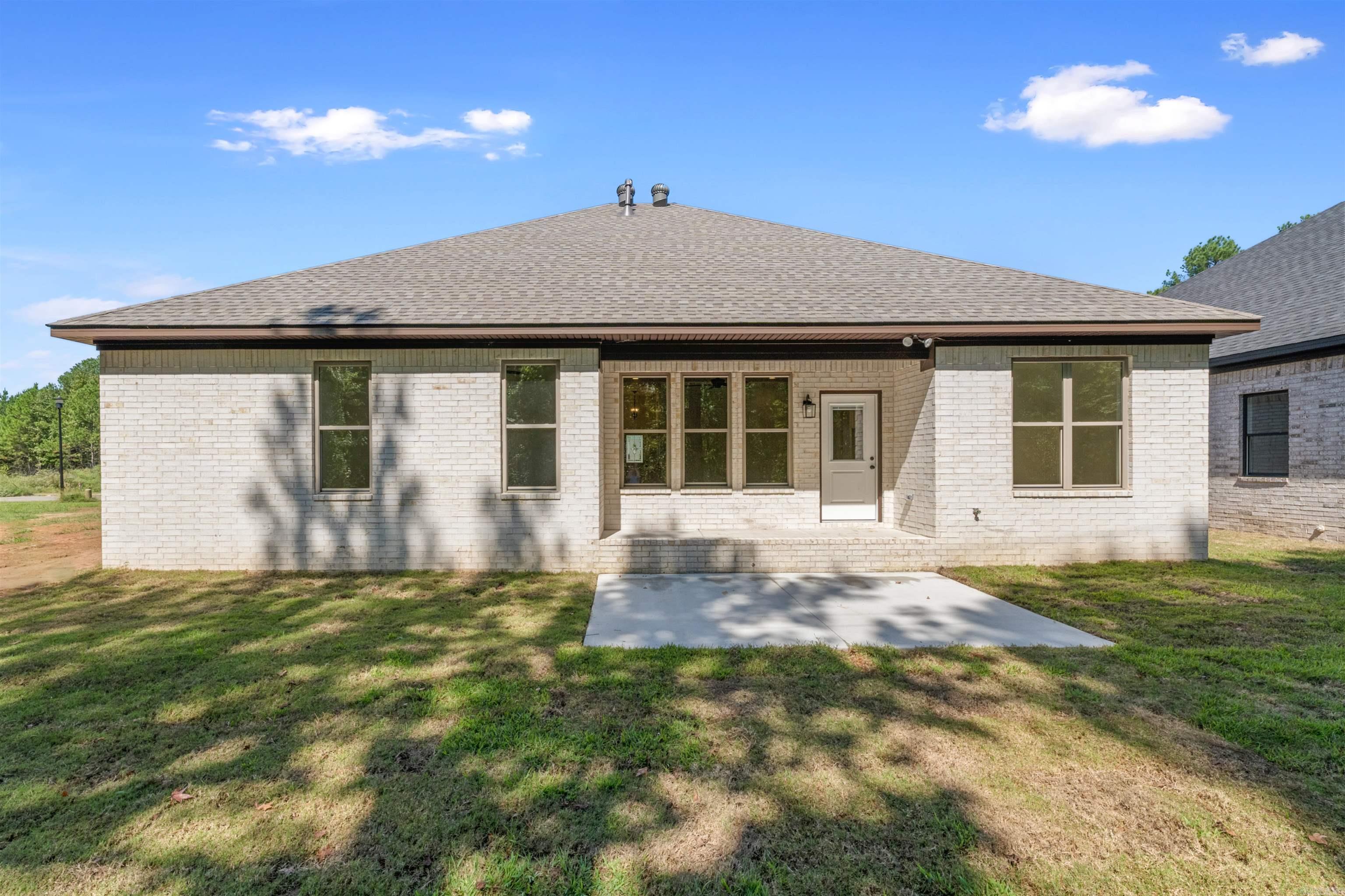 FOXWOOD GARDENS - Residential