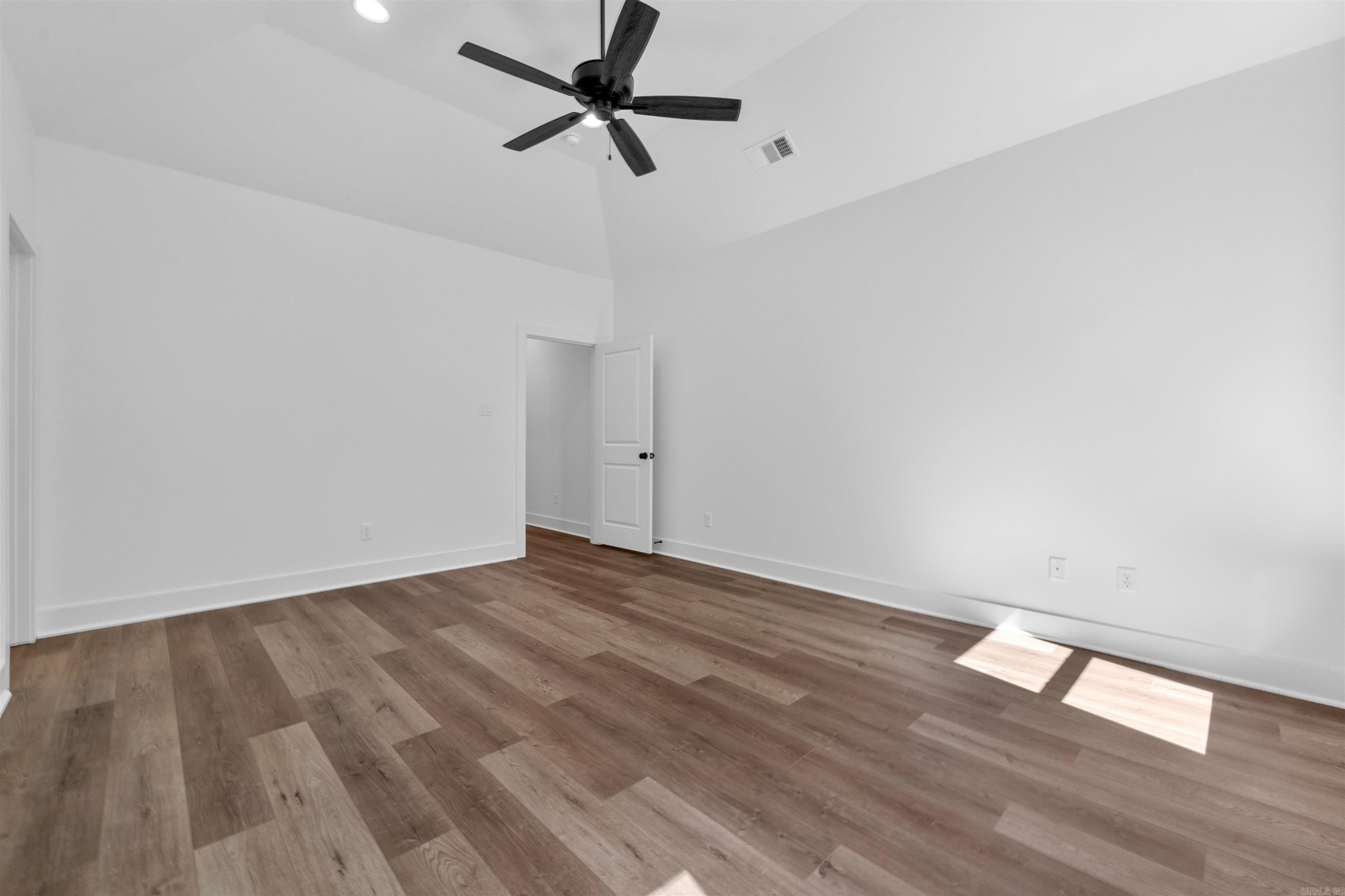 FOXWOOD GARDENS - Residential