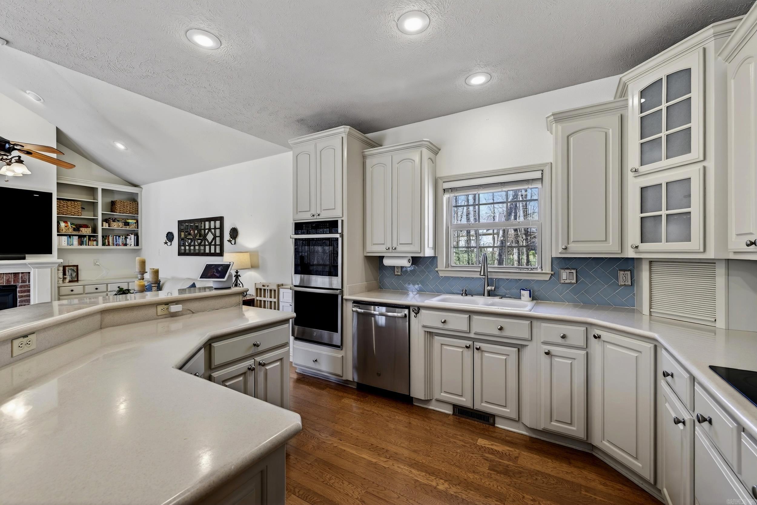 CONFEDERATE WOODS - Residential