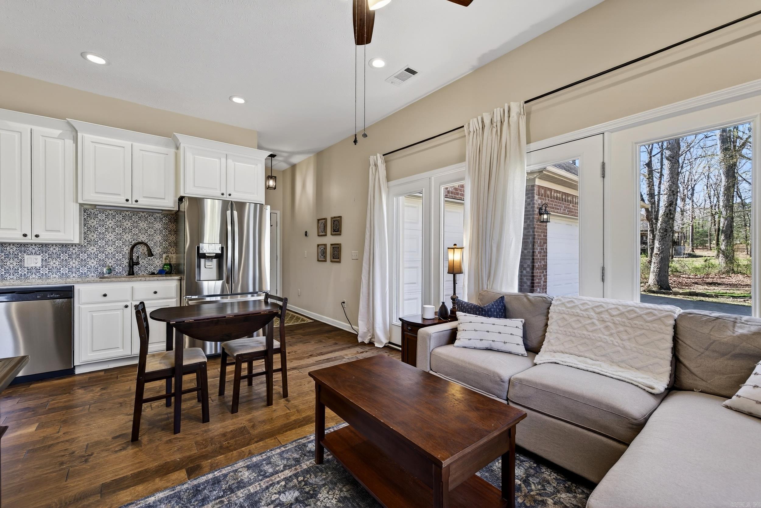 CONFEDERATE WOODS - Residential