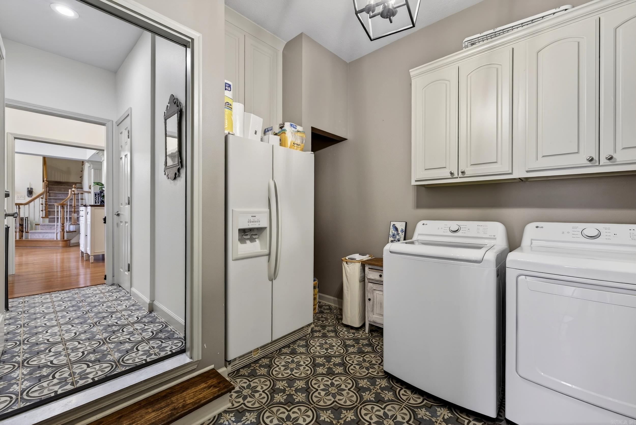 CONFEDERATE WOODS - Residential