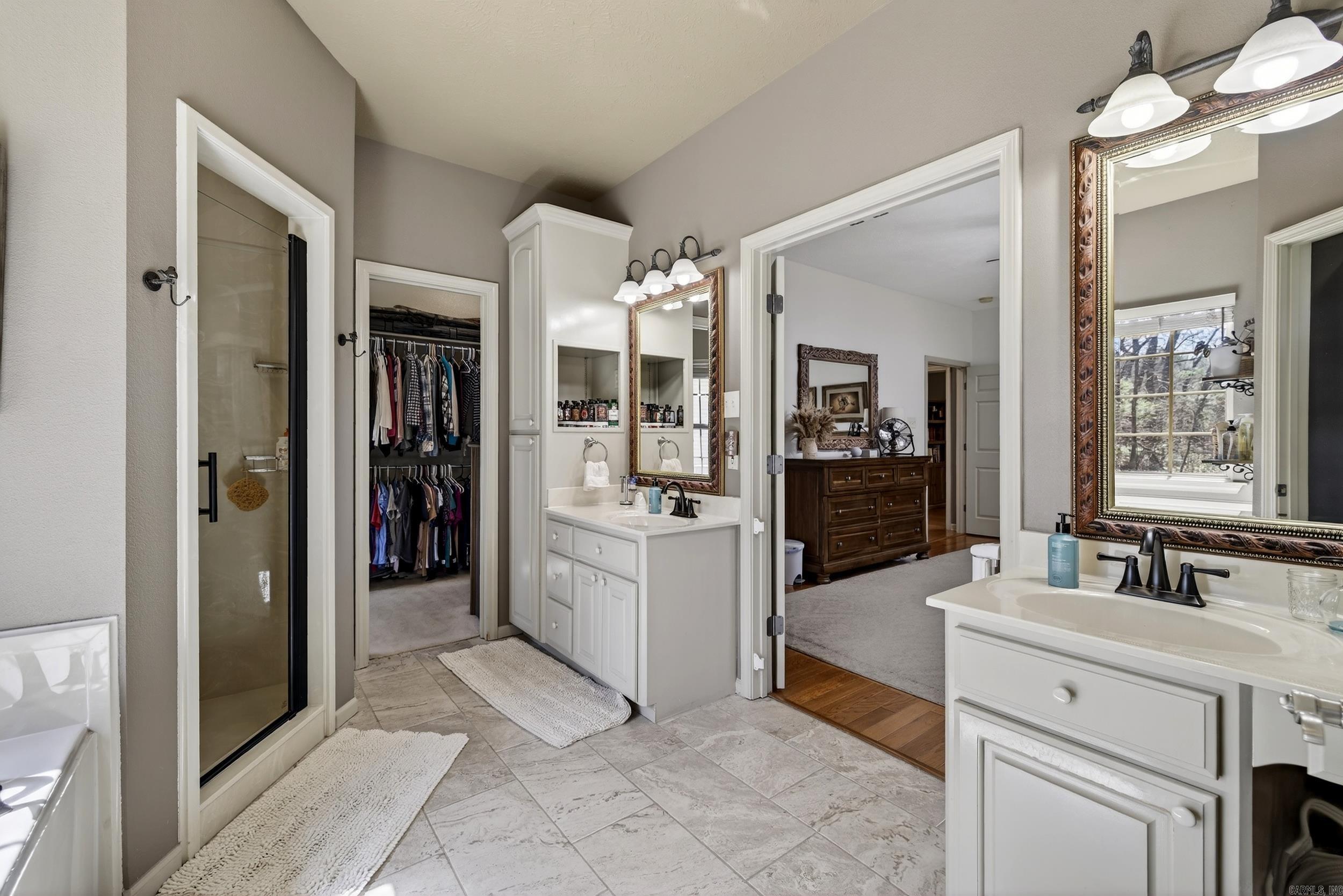 CONFEDERATE WOODS - Residential