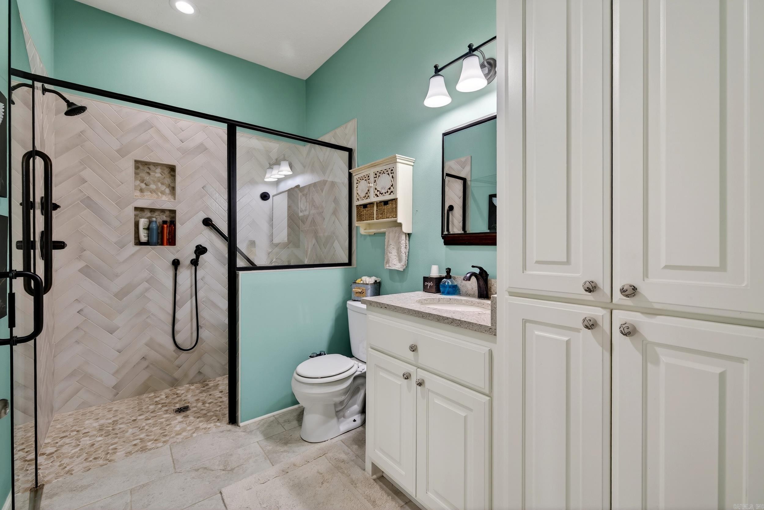 CONFEDERATE WOODS - Residential