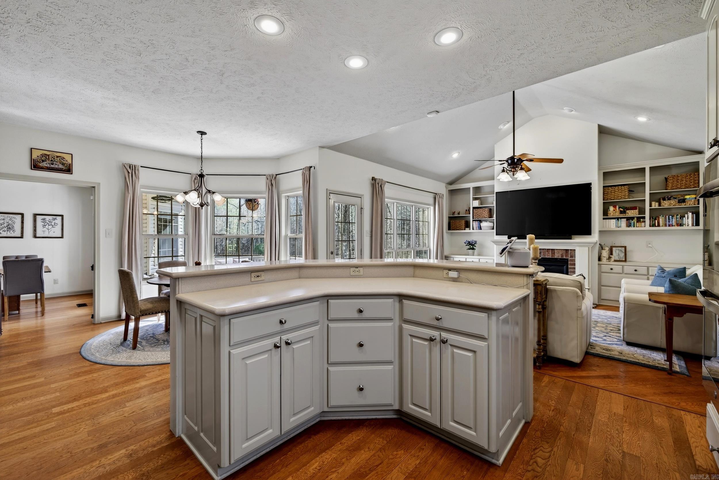 CONFEDERATE WOODS - Residential