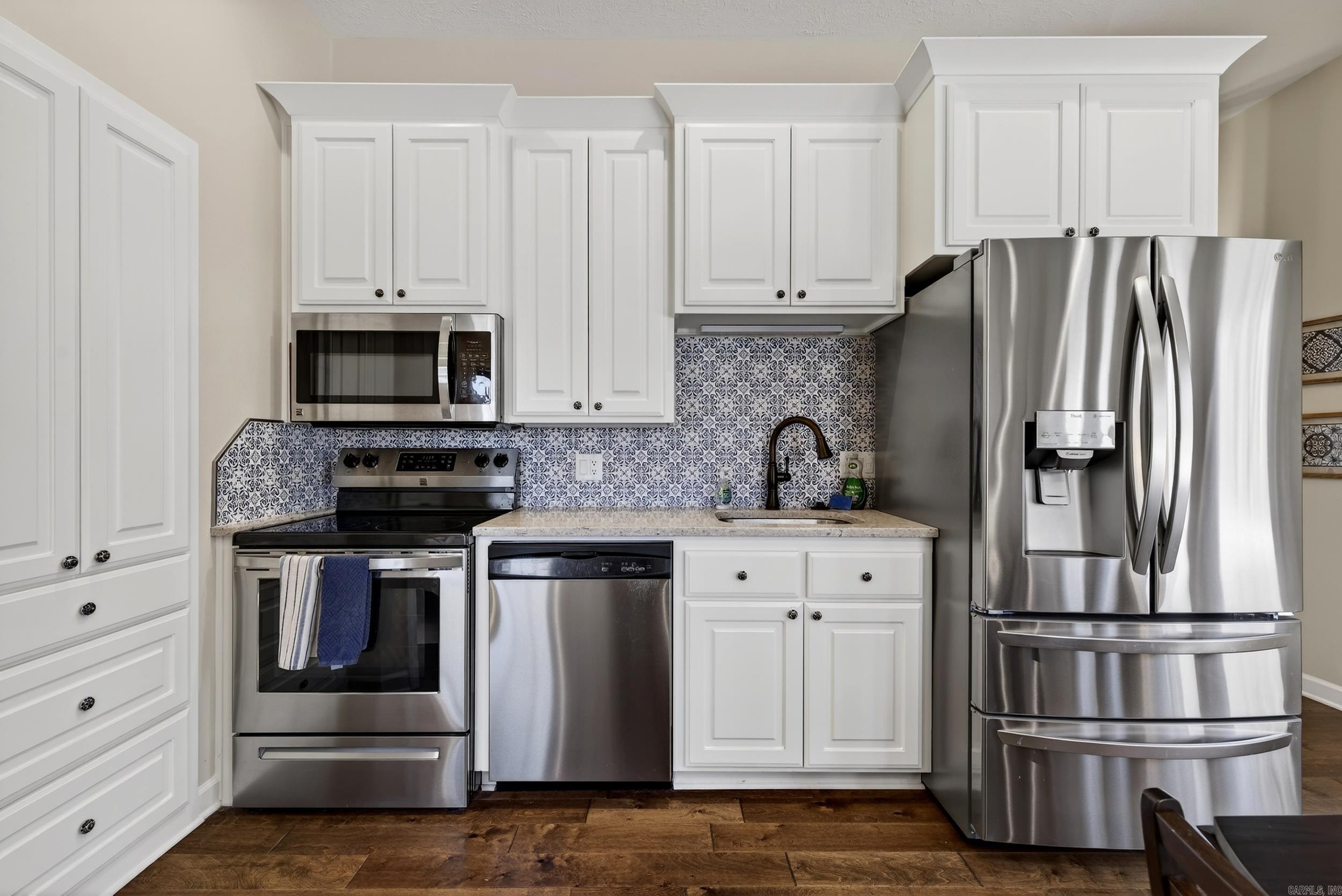 CONFEDERATE WOODS - Residential