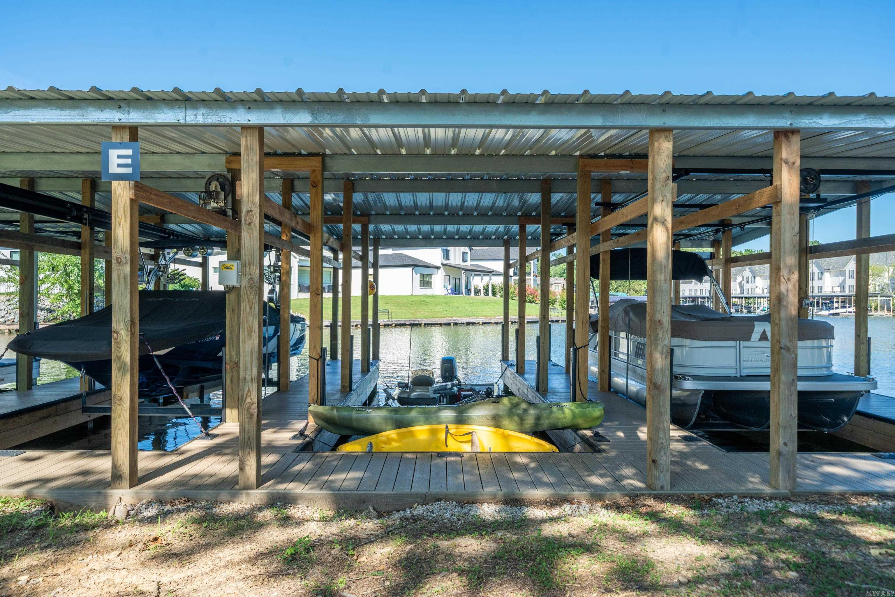 Treehouse Condo Phase II - Residential