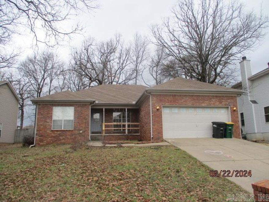 Located in the Chestnut Ridge subdivision features this 3br/2ba brick/frame combo home. The following flood zone information has been obtained for the property. Flood Zone Designation: X. Seller does not pay customary closing costs: including title policy, escrow fees, survey or transfer fees. Proof of funds required on cash transactions Lender Pre-Approval letter for financed offers dated within last 30 days). Seller is Secretary of Veterans Affairs. This property may qualify for Seller Financing (Vendee). Property sold As Is.