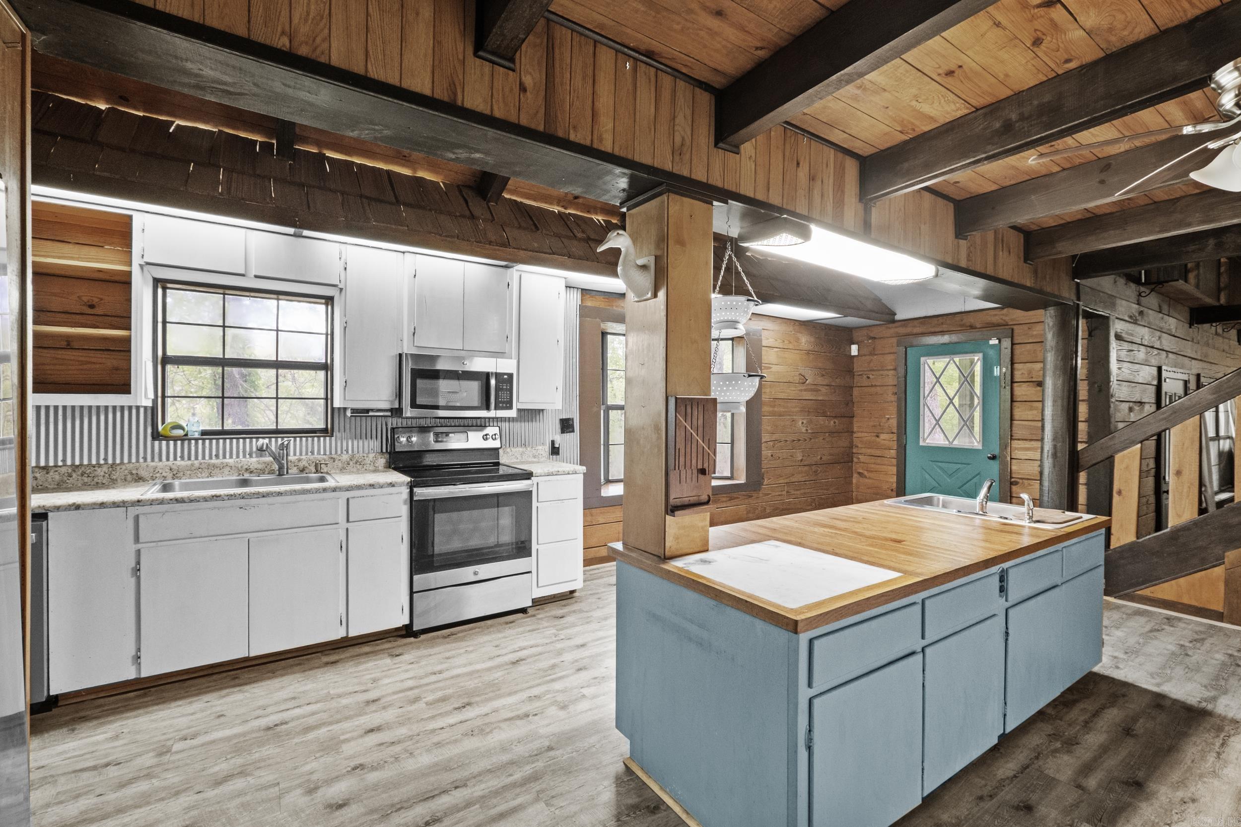 Pride Gap Ranchos - Residential