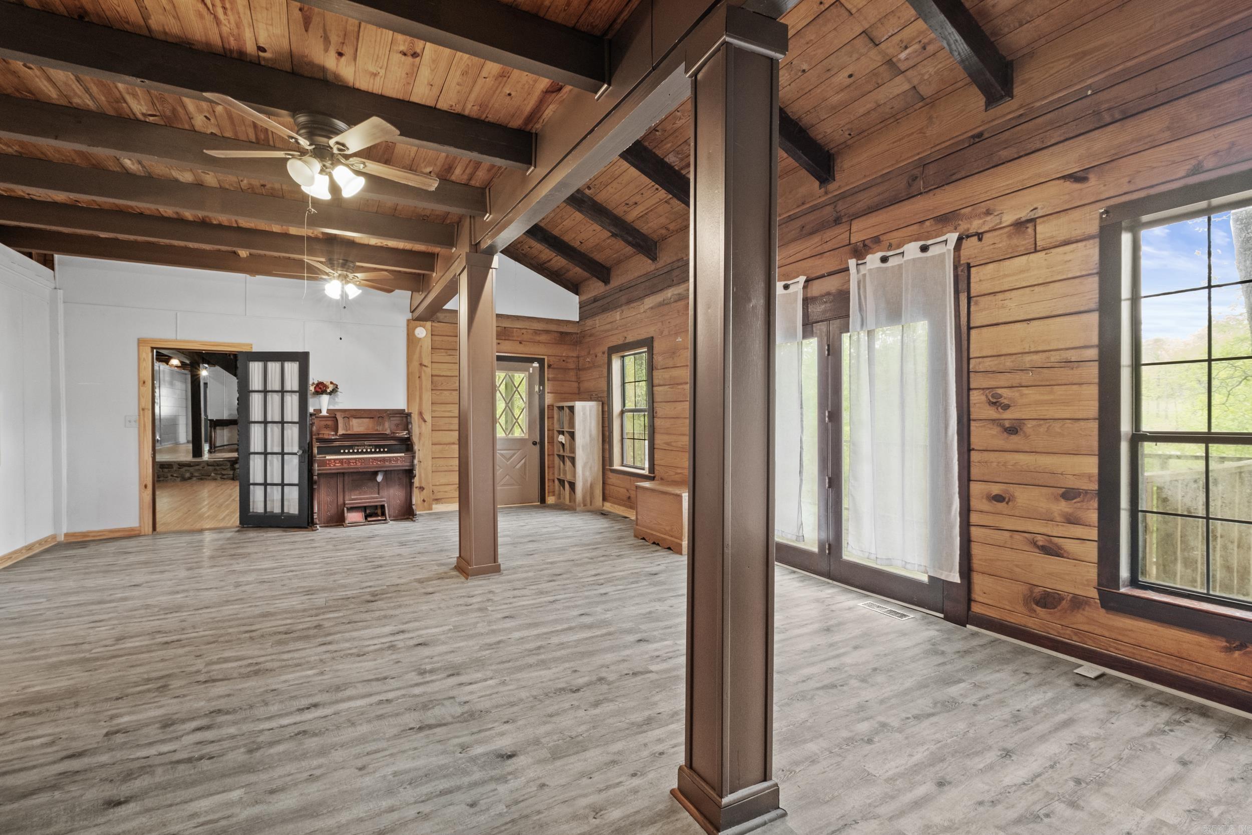 Pride Gap Ranchos - Residential