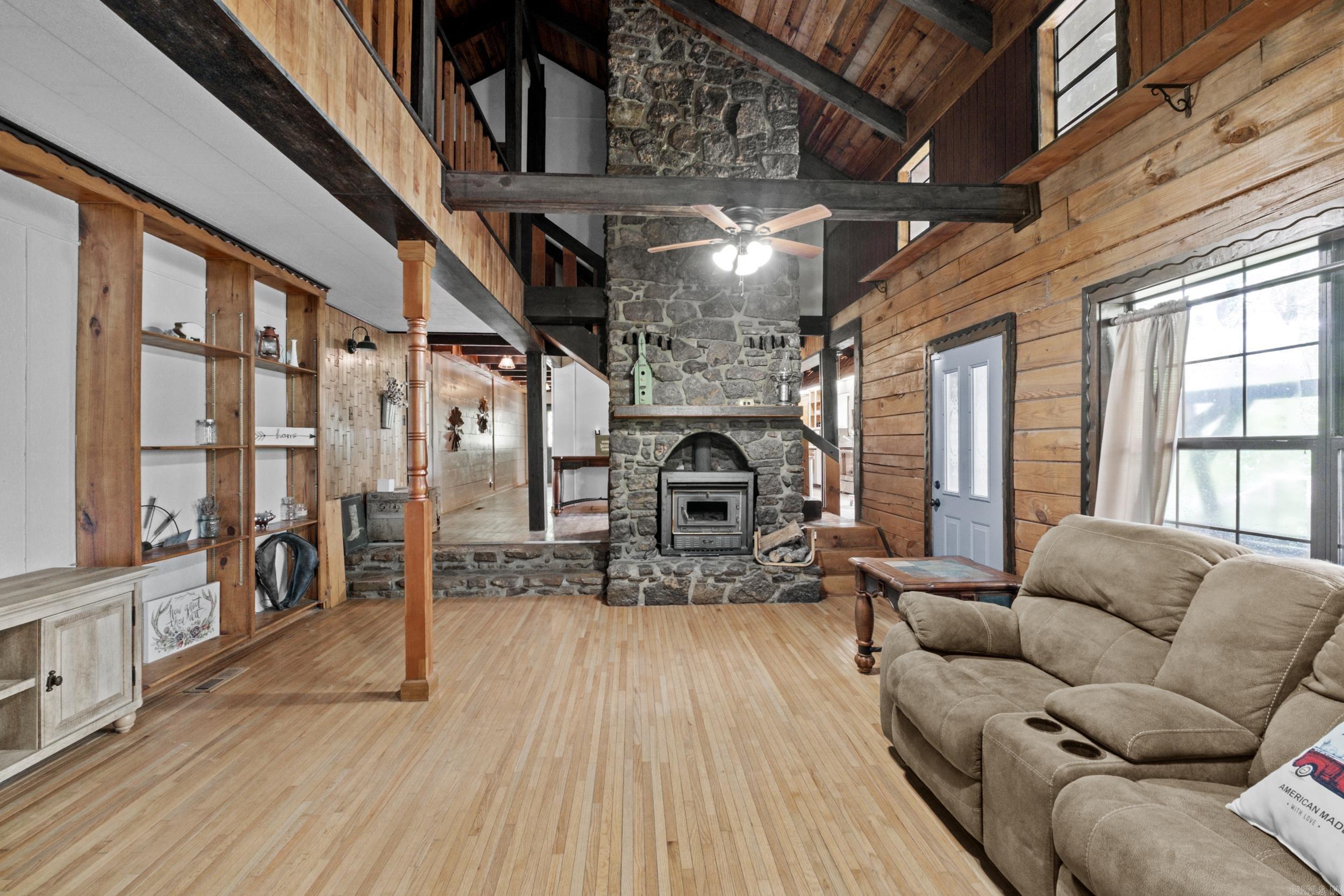 Pride Gap Ranchos - Residential