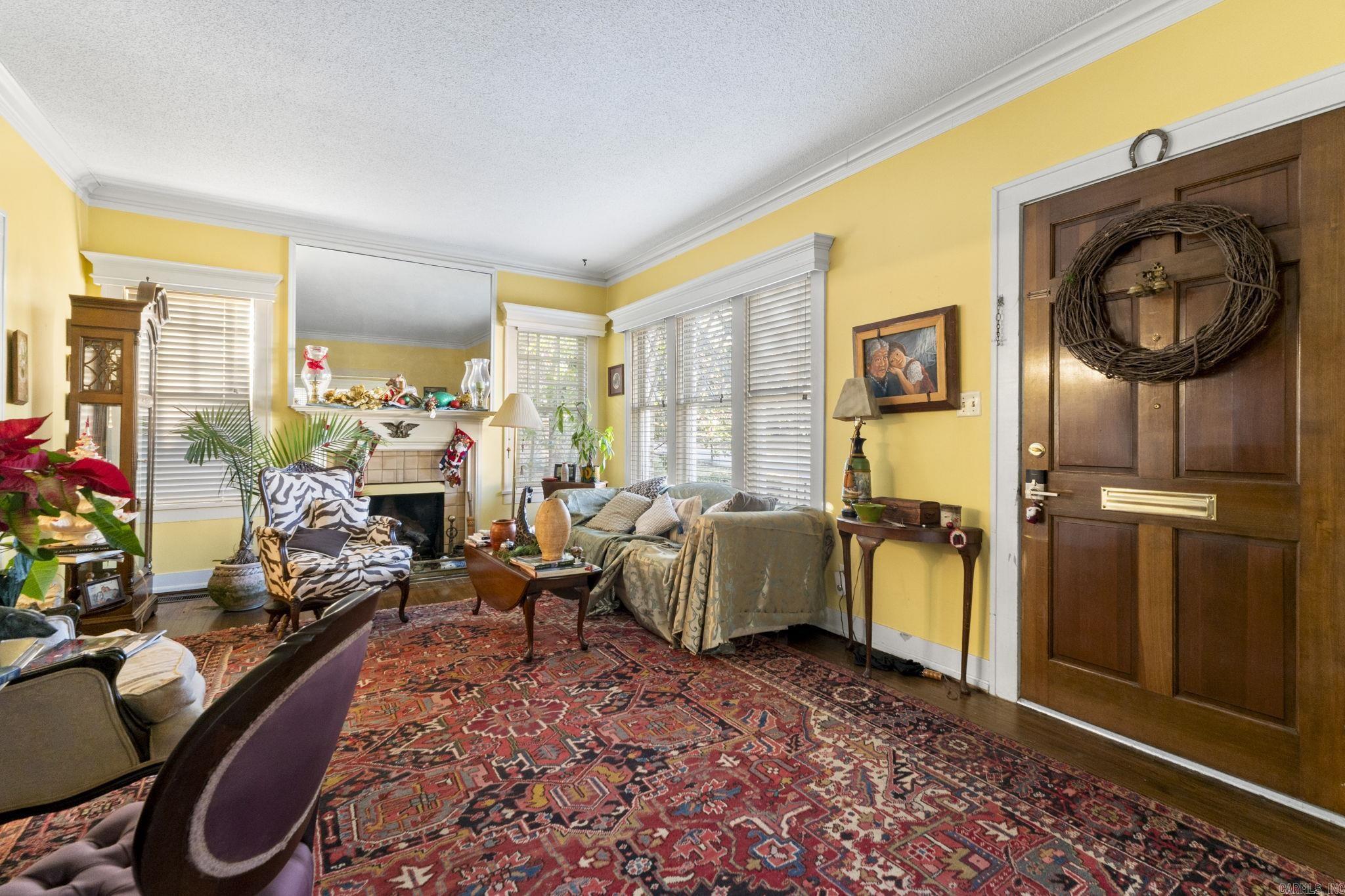 NEWTONS - Residential