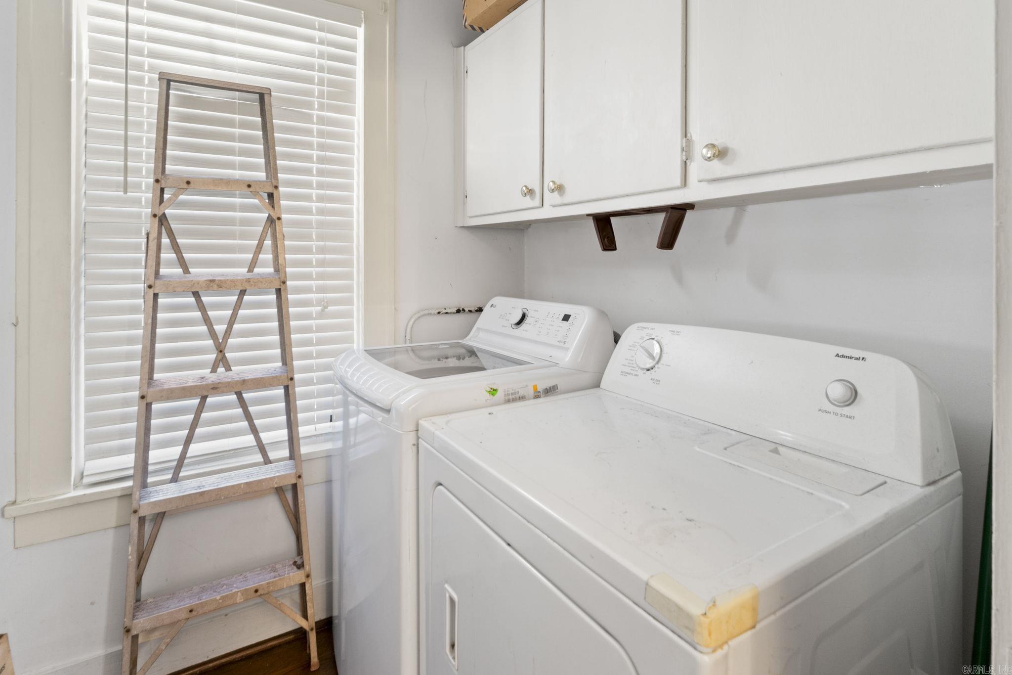 NEWTONS - Residential