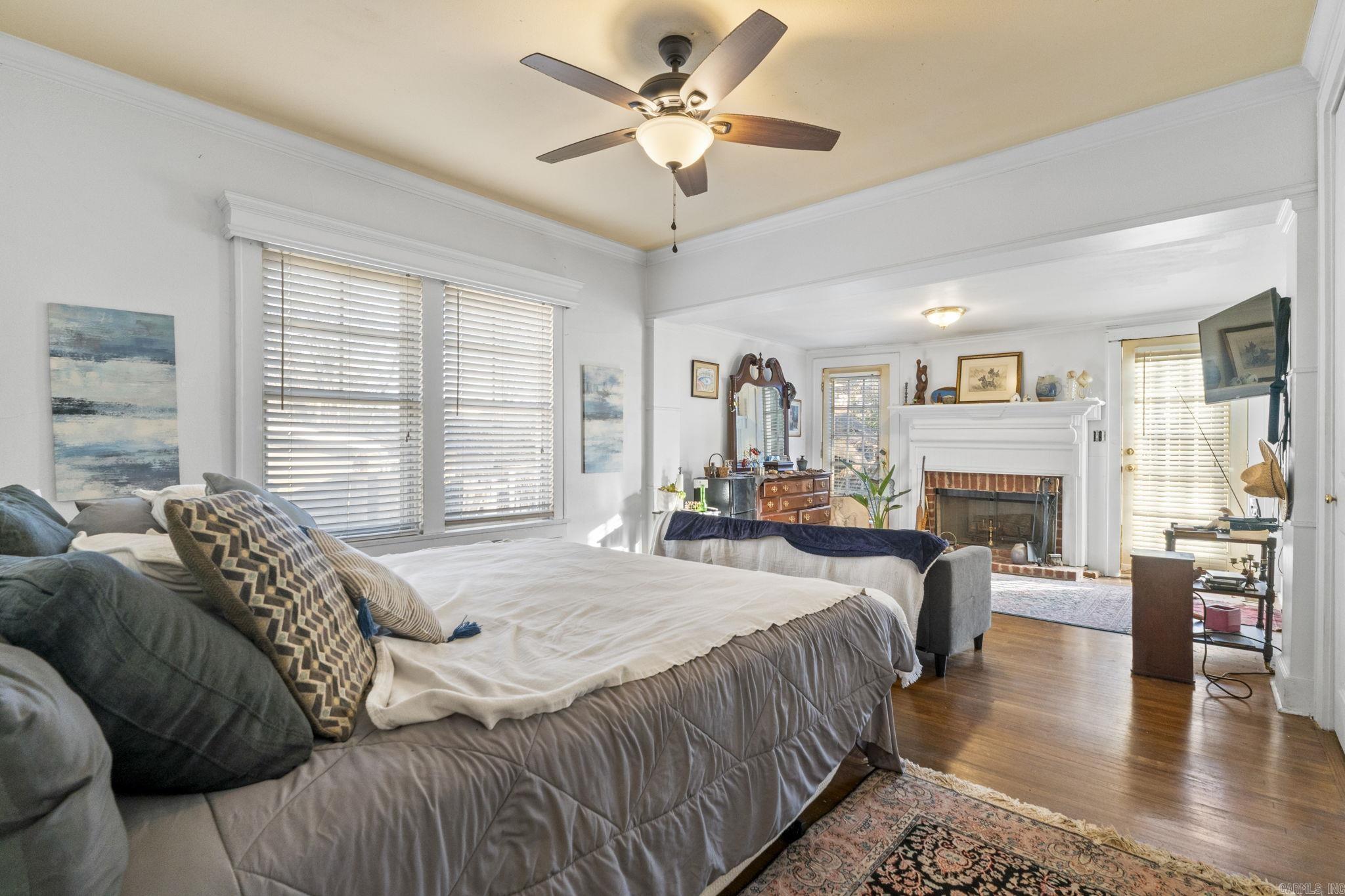 NEWTONS - Residential