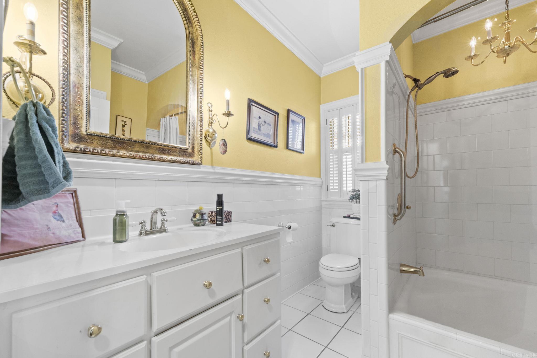 NEWTONS - Residential