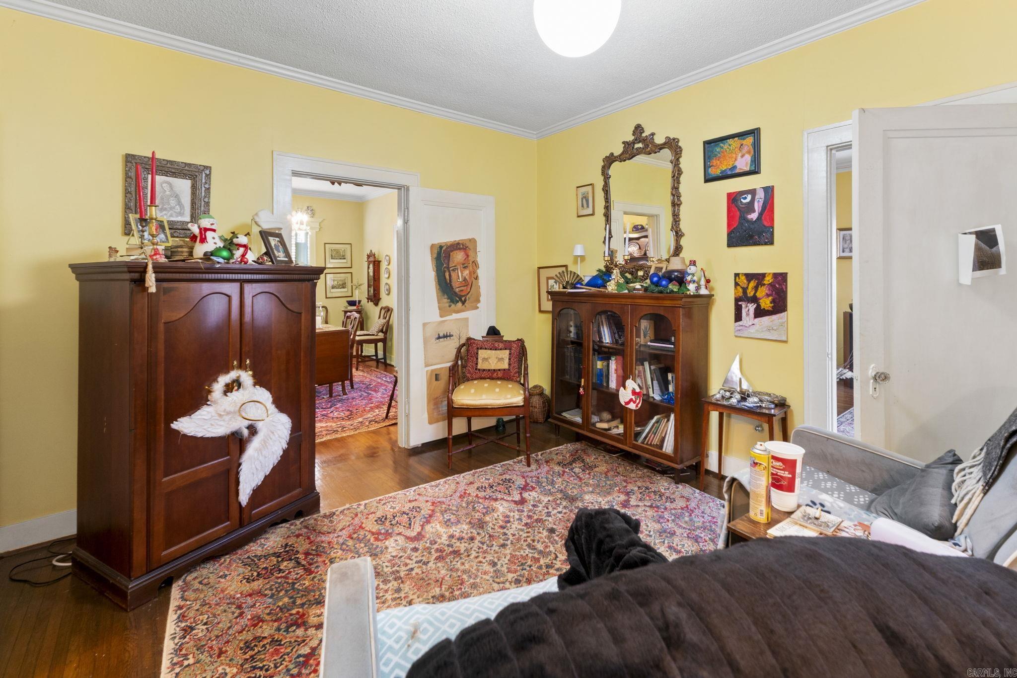 NEWTONS - Residential