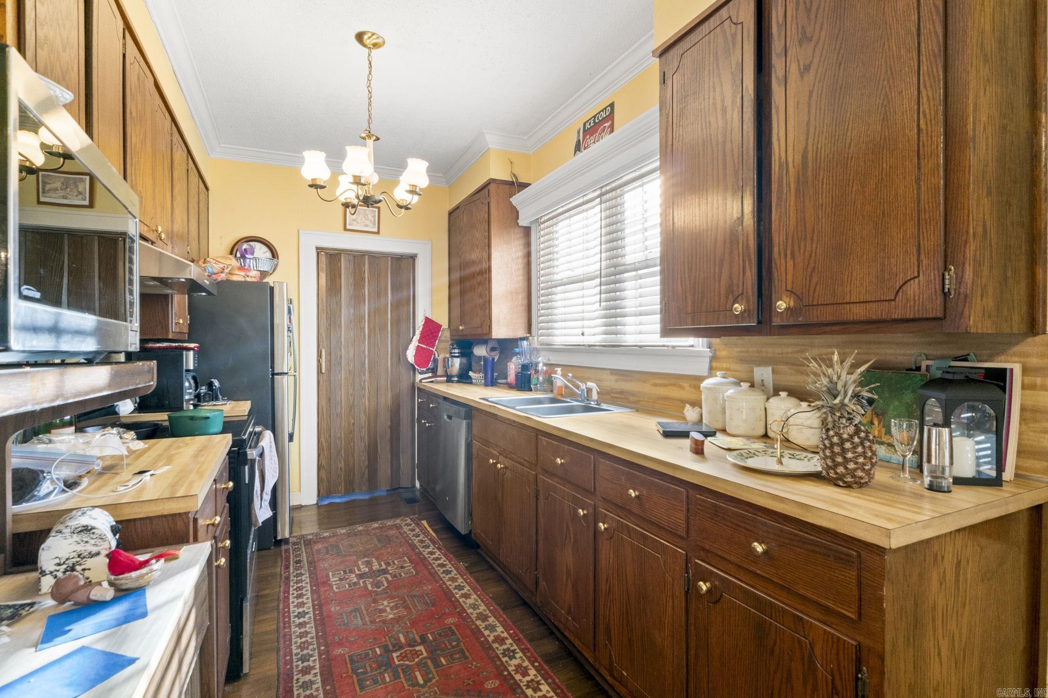 NEWTONS - Residential