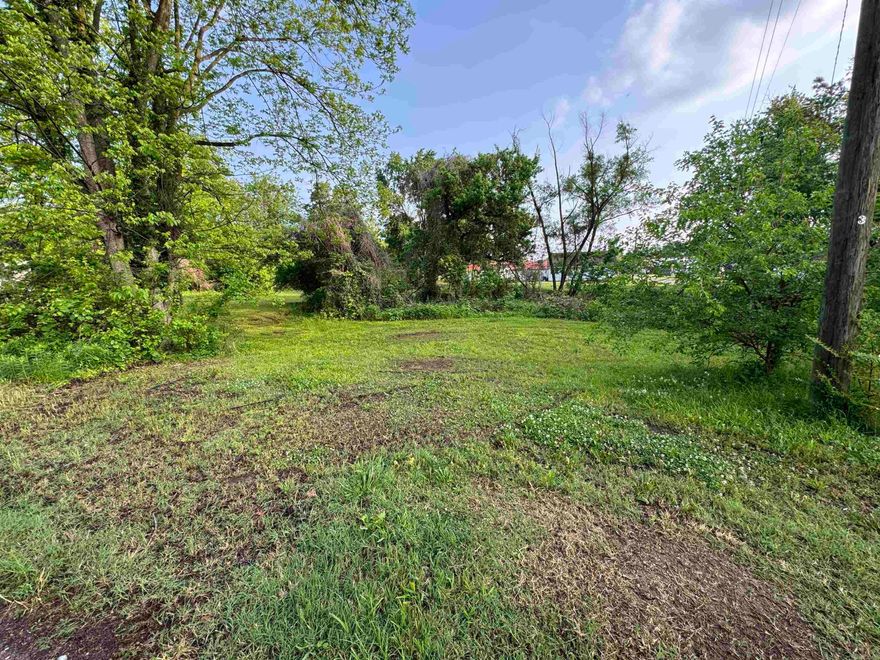 Investors needing a lot to build your next rental property here you go!