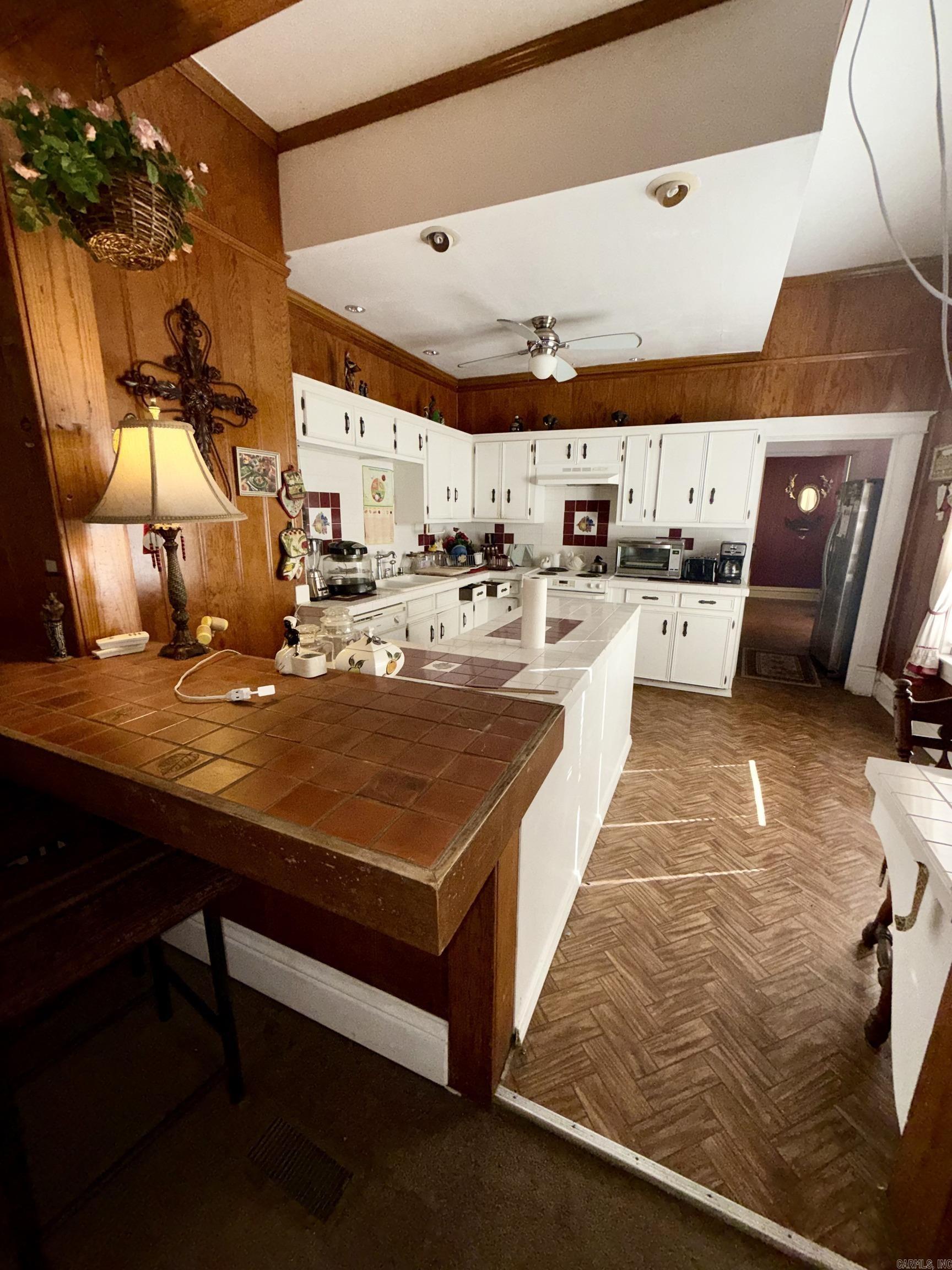 FOREST HILL - Residential