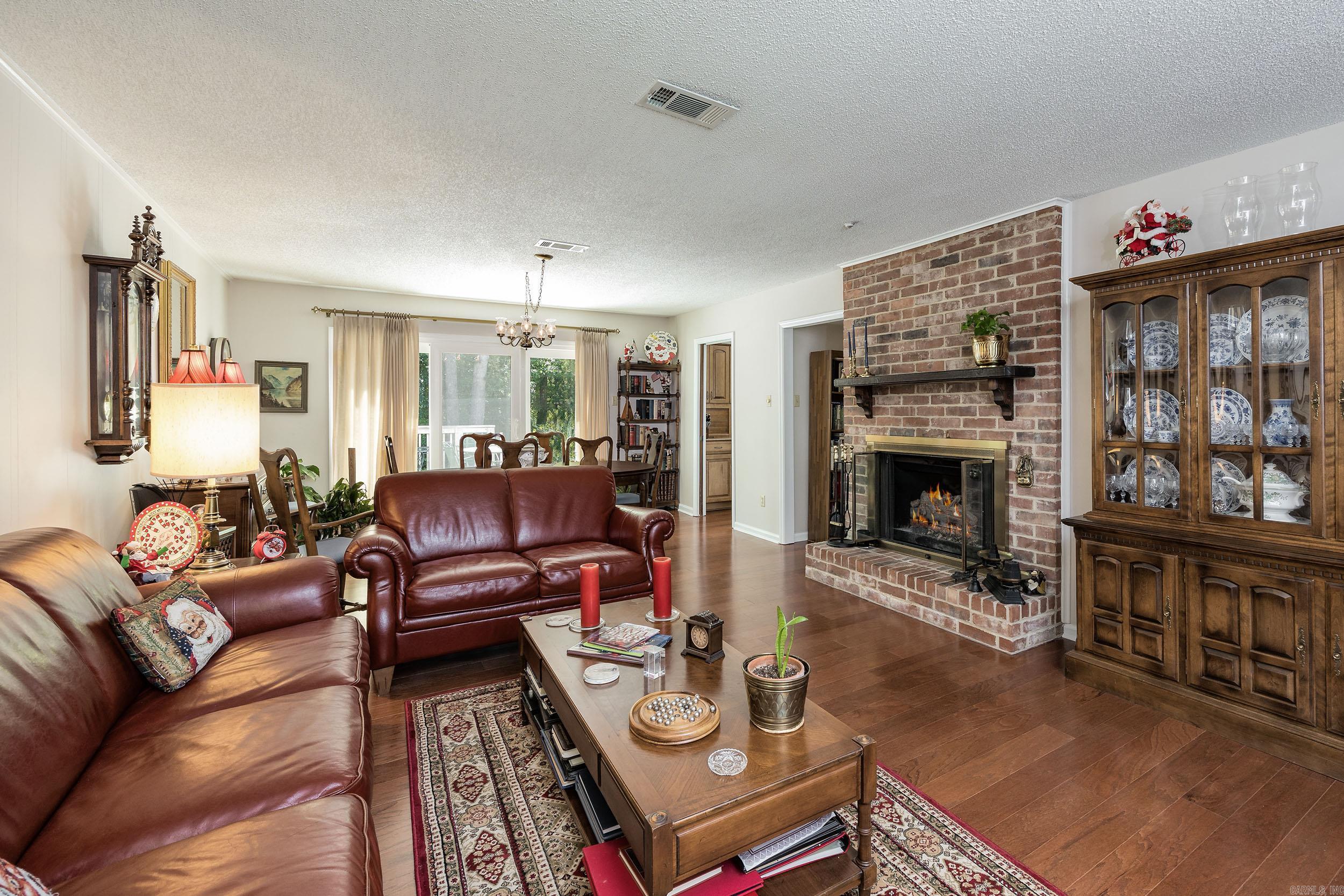 MARLOWE MANOR - Residential