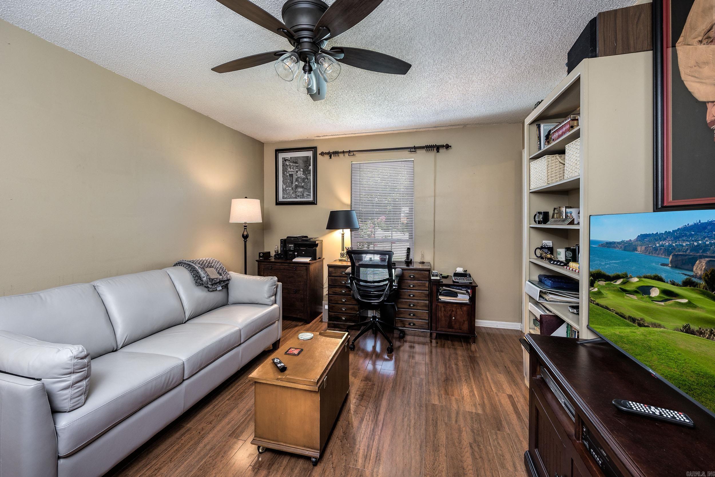 MARLOWE MANOR - Residential