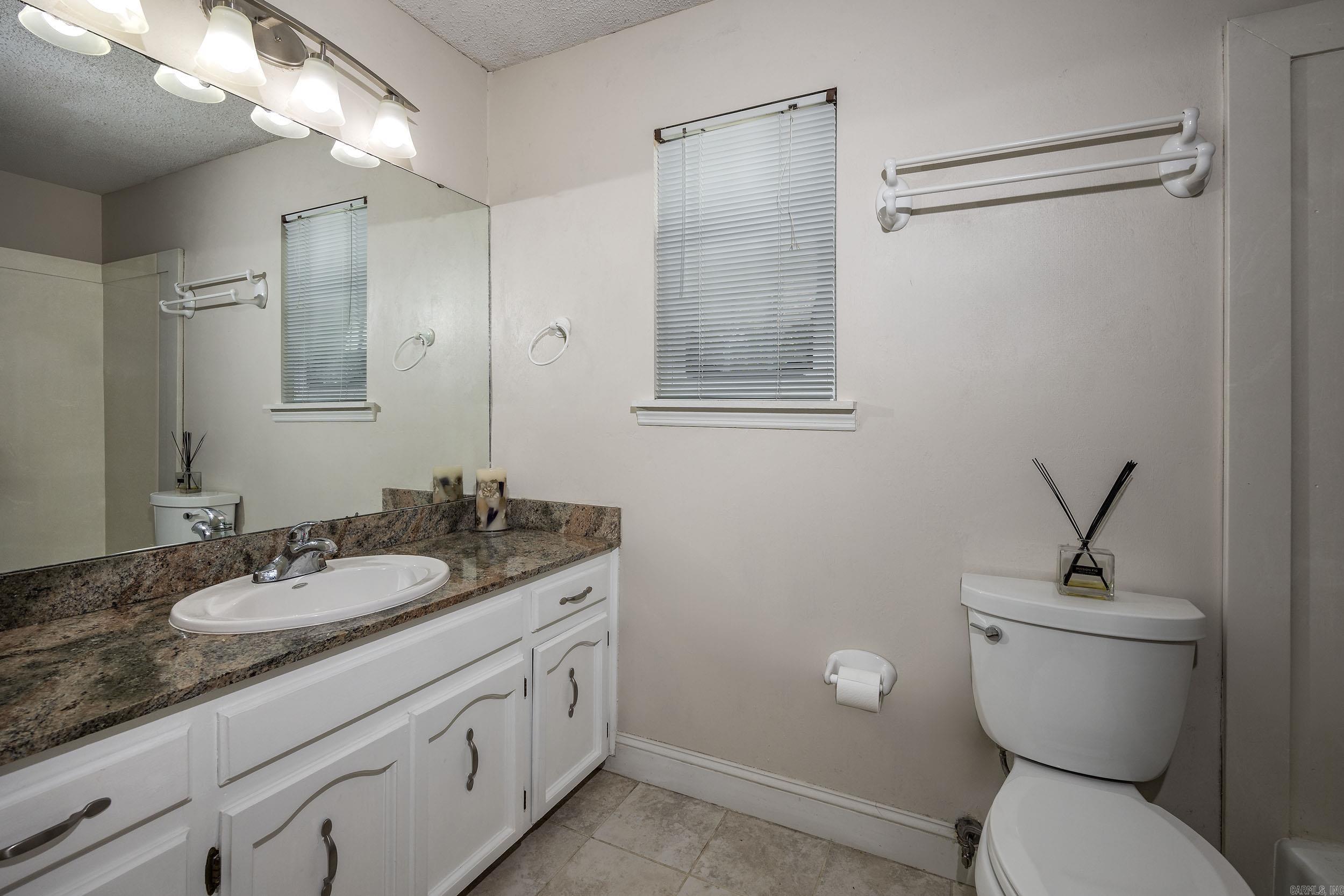 MARLOWE MANOR - Residential