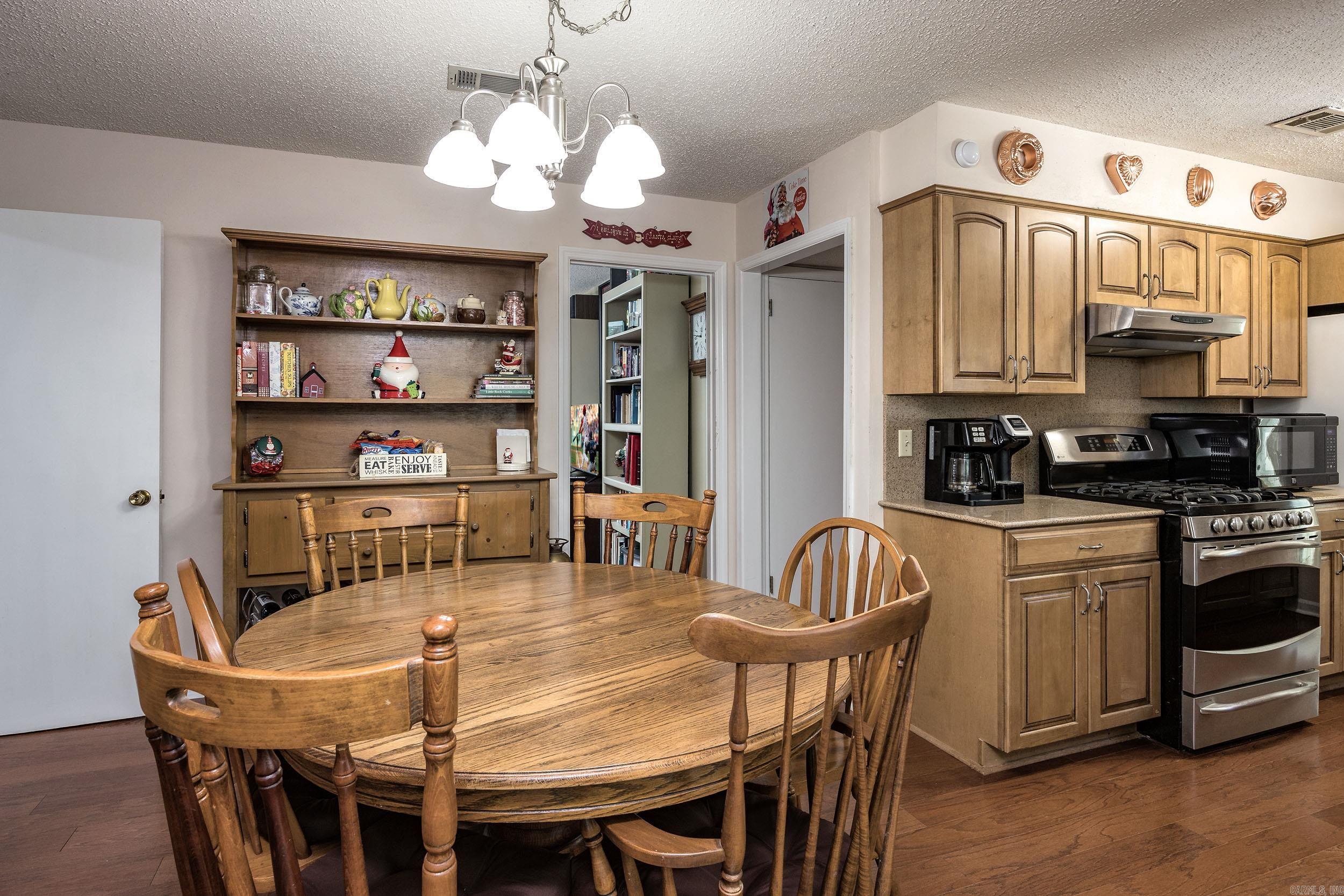 MARLOWE MANOR - Residential