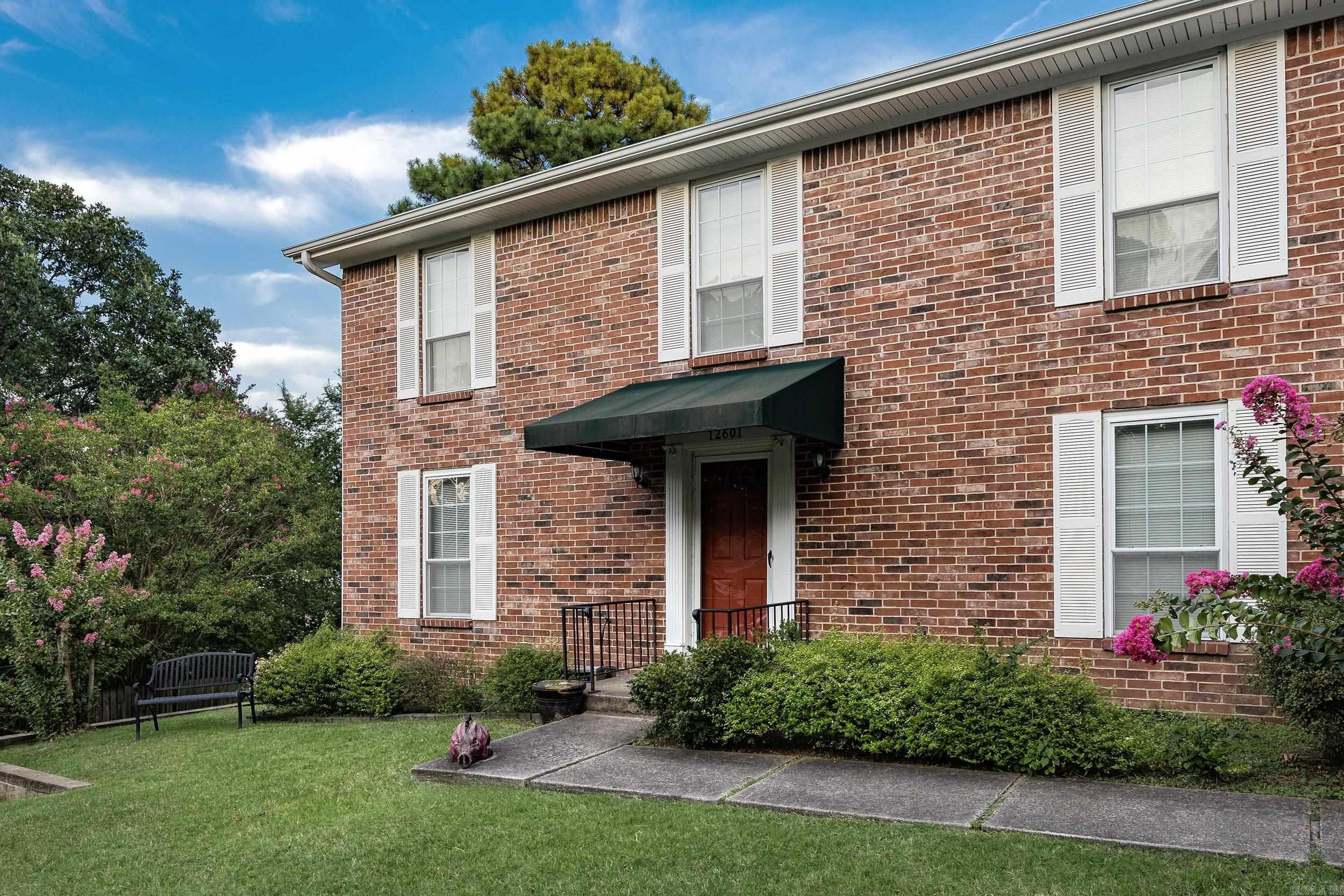 MARLOWE MANOR - Residential