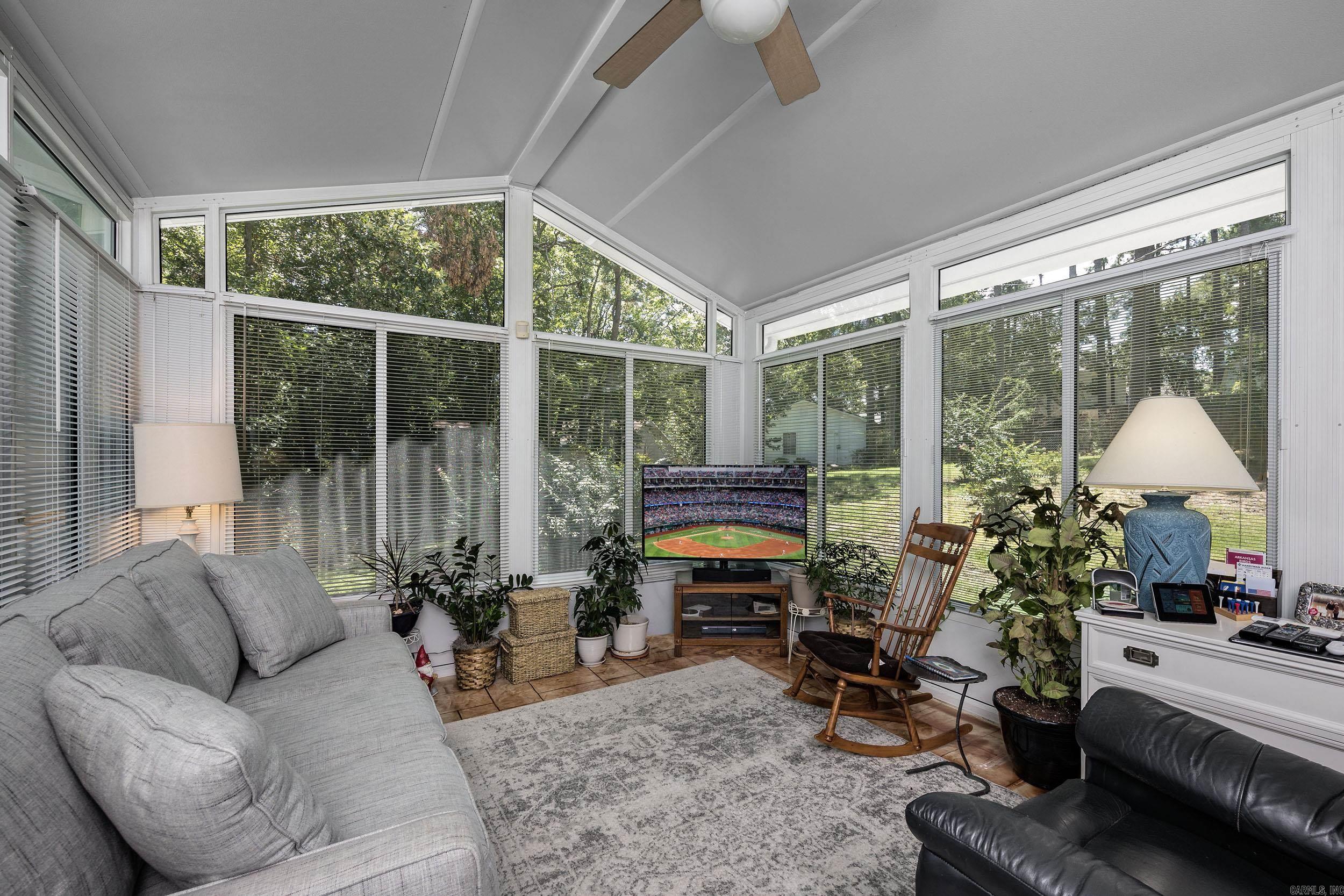 MARLOWE MANOR - Residential