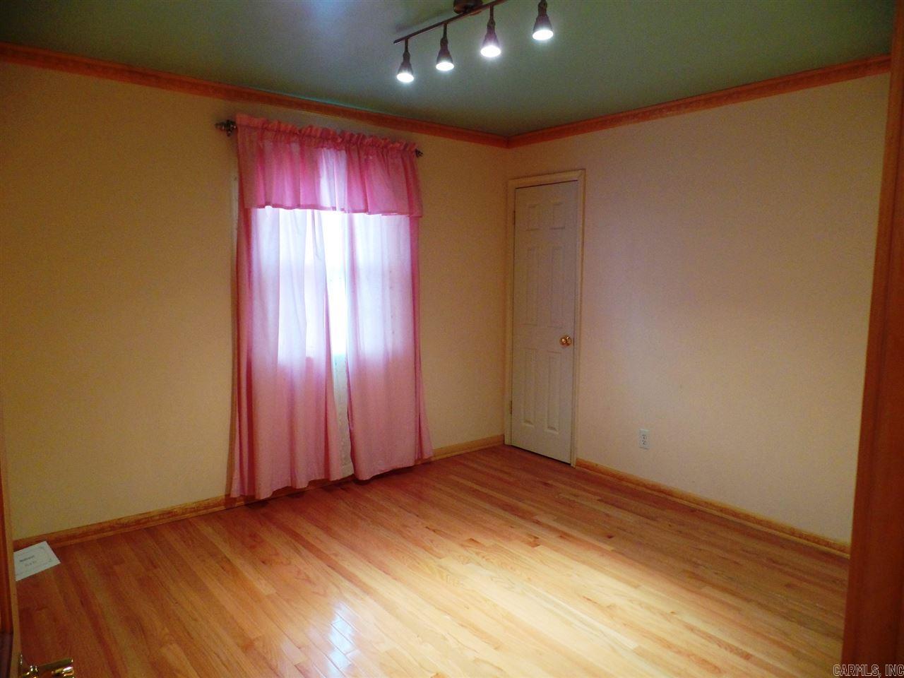 OTTER CREEK COMMUNITY - Residential