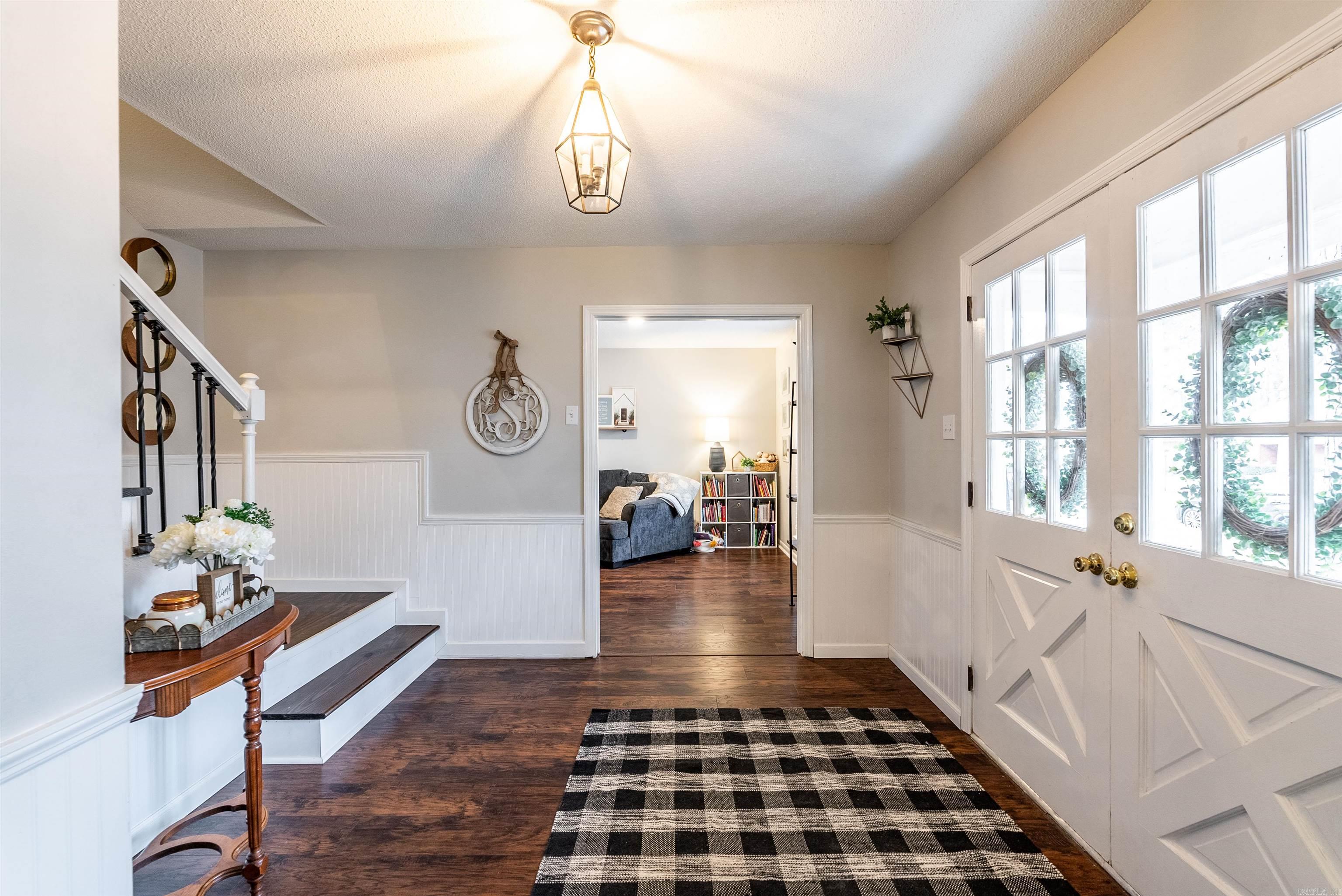 STURBRIDGE - Residential