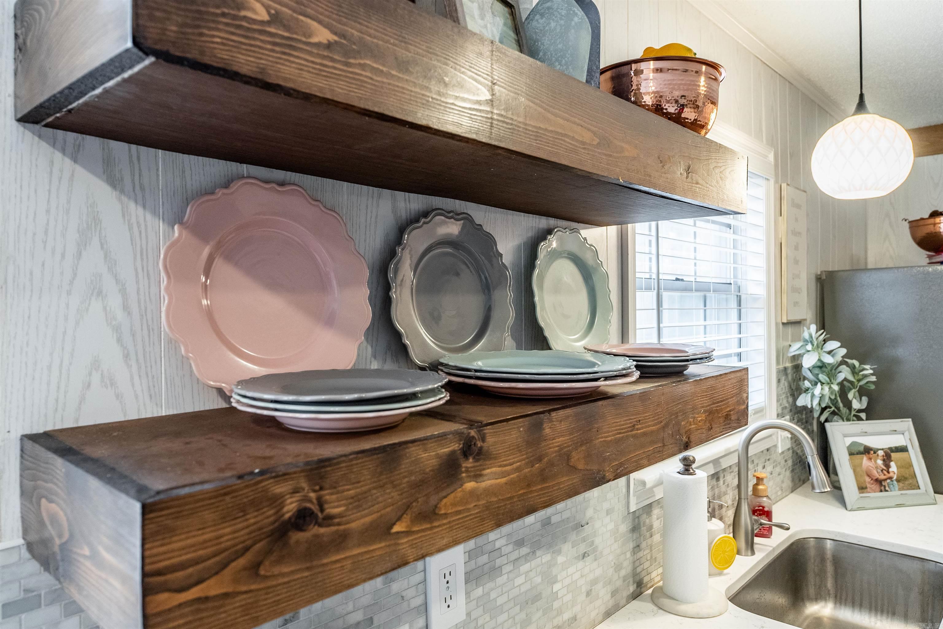 STURBRIDGE - Residential